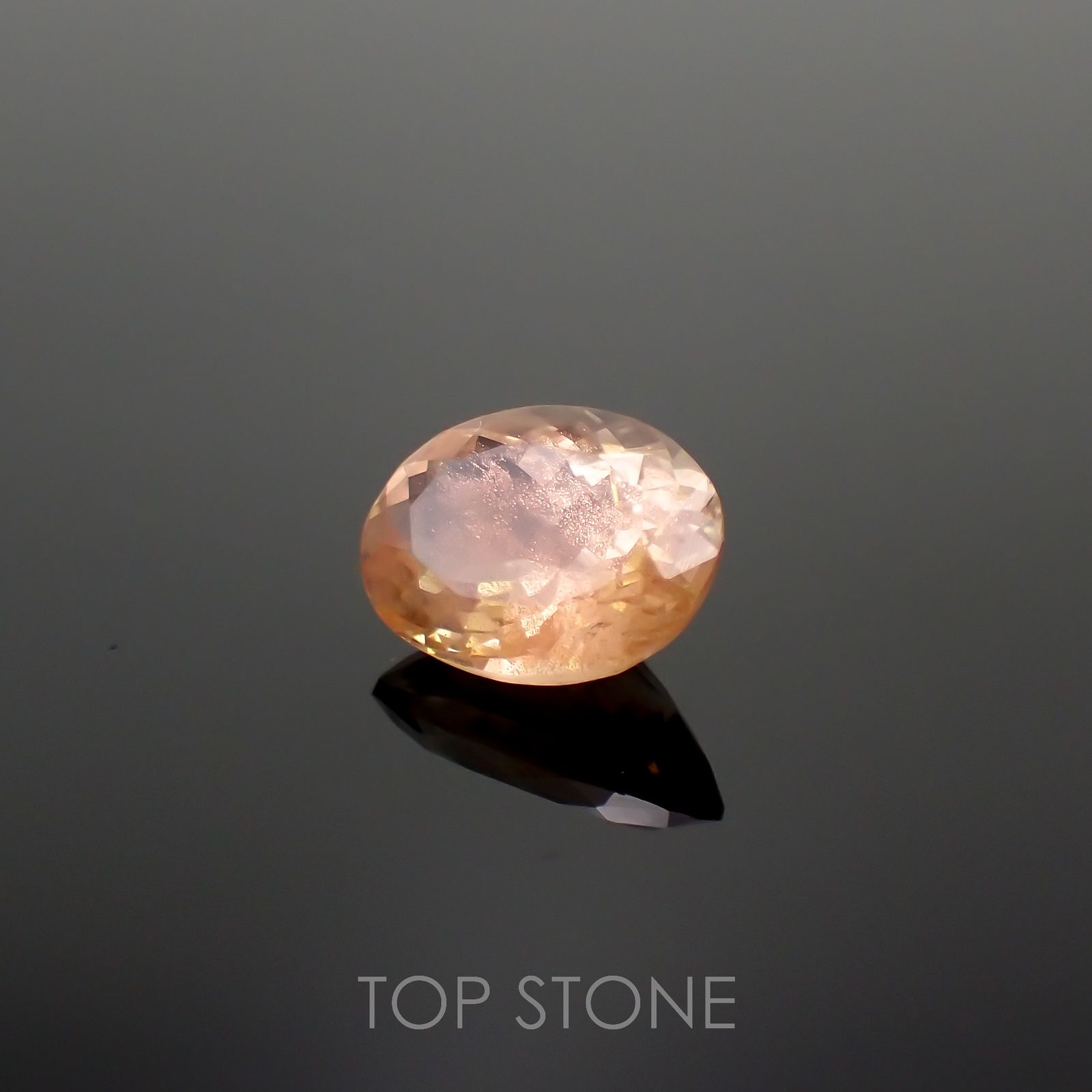 オレゴンサンストーン アメリカ・オレゴン州産 2.69ct[221018714]10.9x8.1mm前後