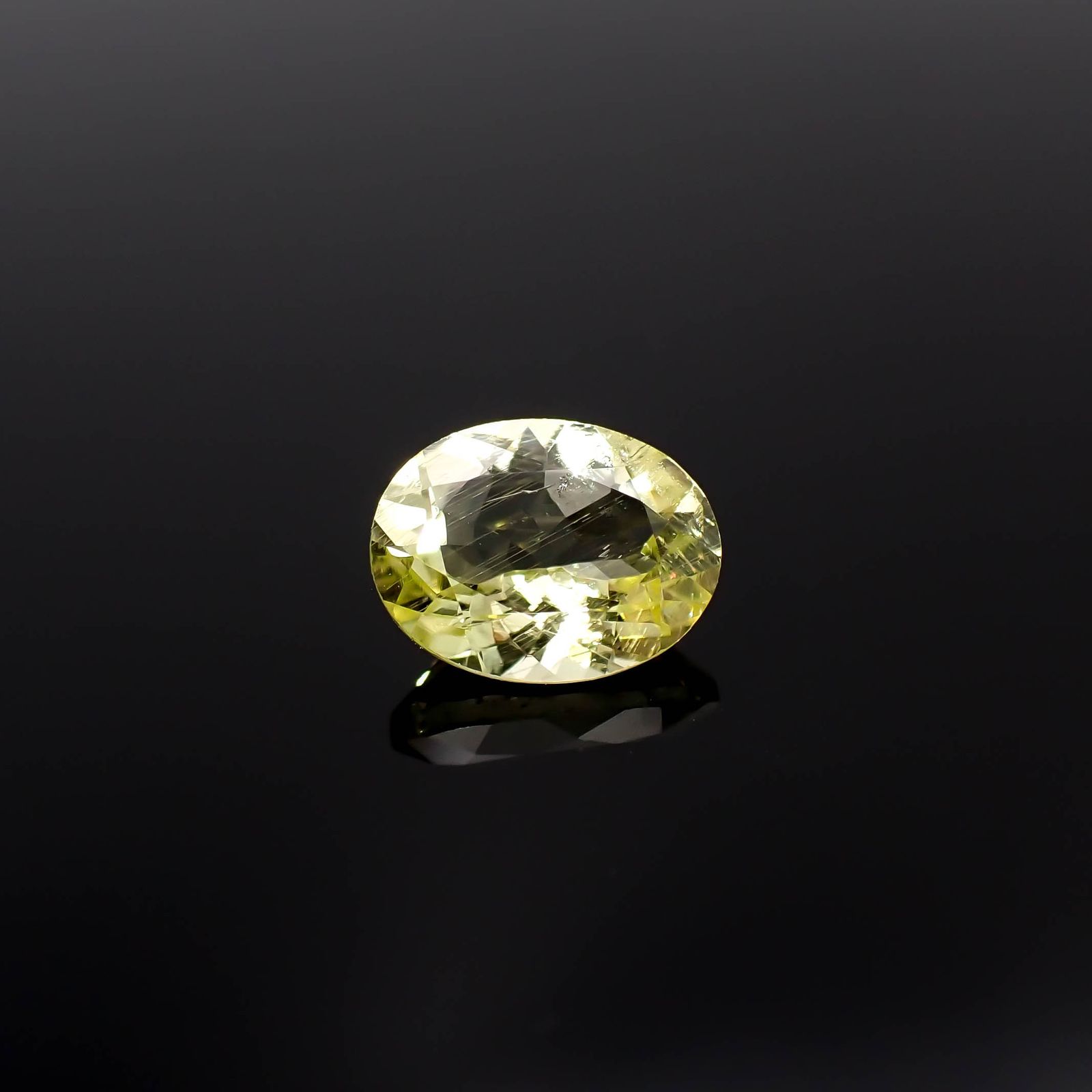 イエローダンビュライト タンザニア産 1.86ct[240125467]9.1x7.1mm前後