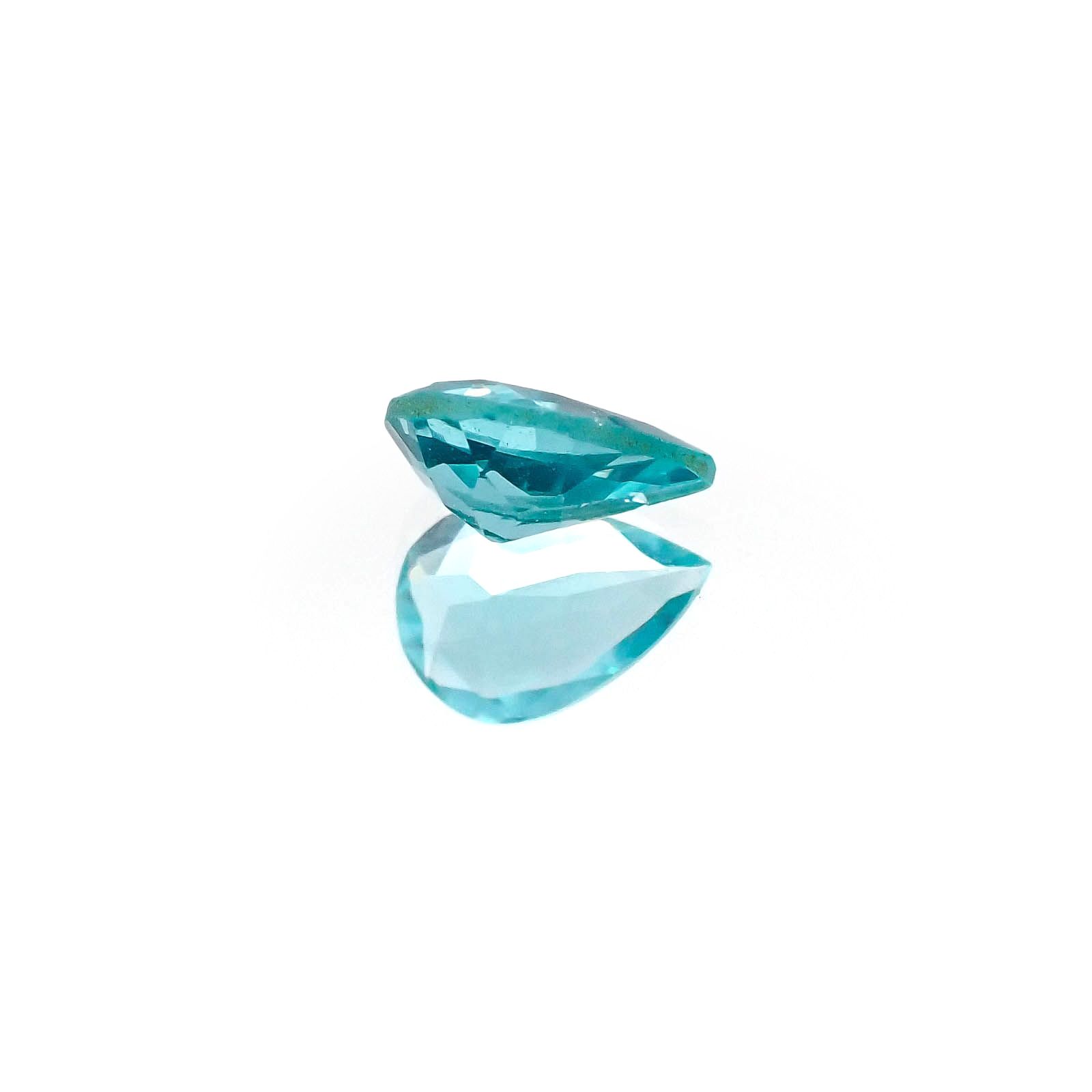 <ランダムセレクト1個販売> アパタイト ペアシェイプカット ブラジル産 0.65ct前後 / 7x5mm前後 [20074214]