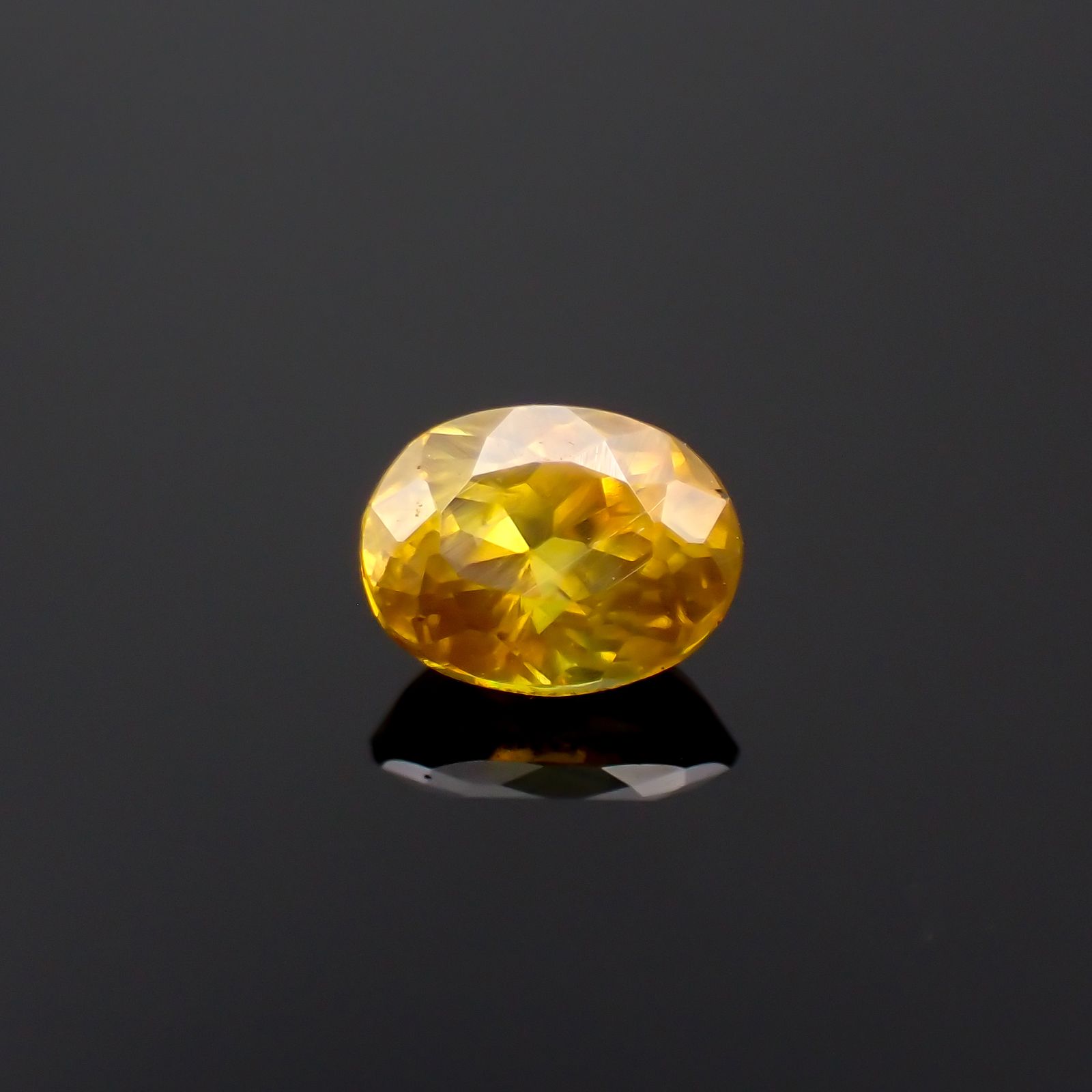 スファレライト スペイン産 0.53ct[230722761]5.2x4.1mm前後