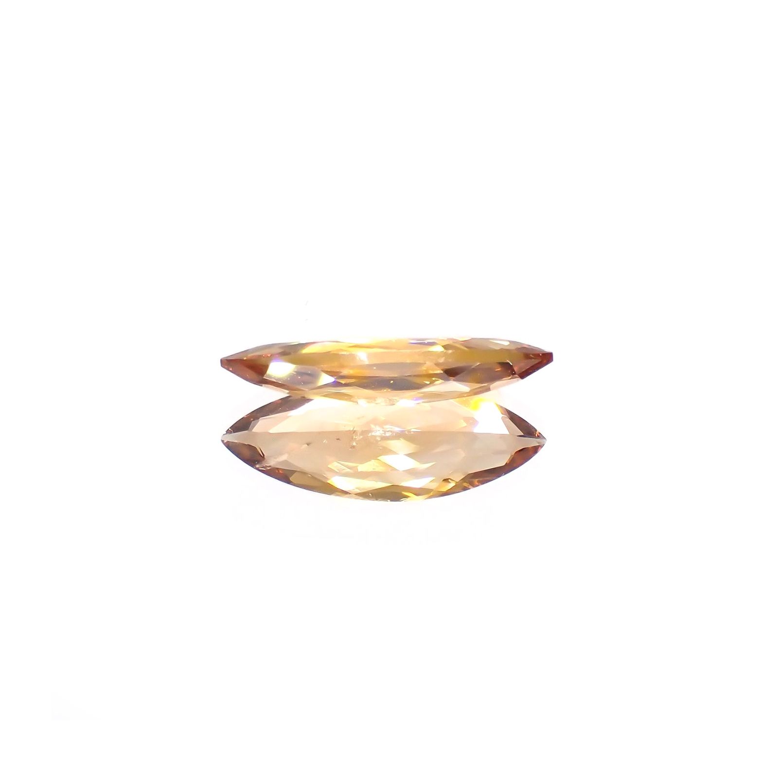 マグネシオアキシナイト フルオレッセンス(宝石名マグネシオ・アキシナイト)タンザニア産 ソ付(日独) 2.510ct / 17.22x6.39mm前後 [230421871]