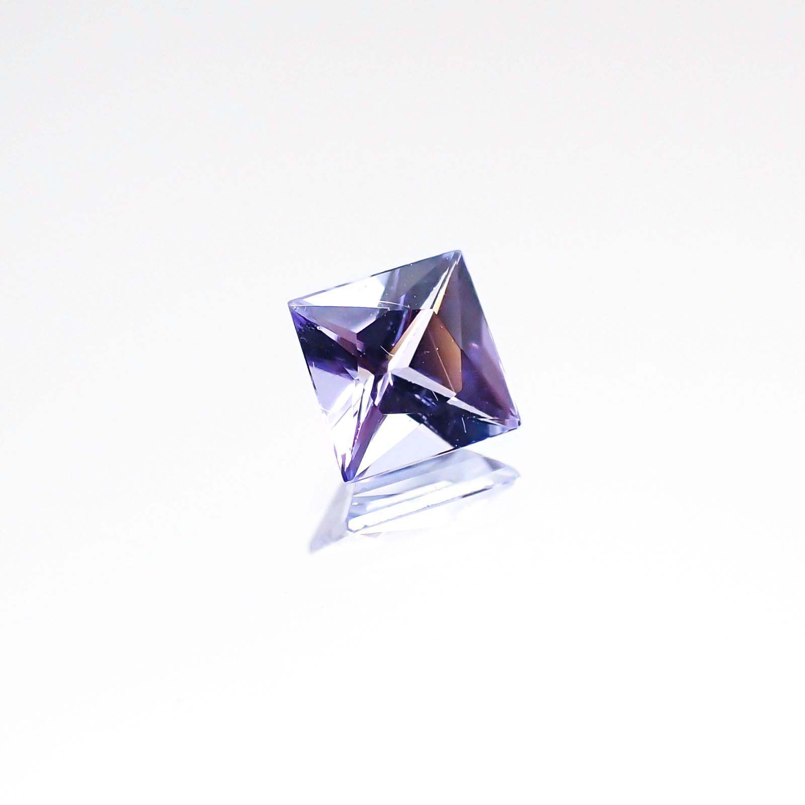 ◇プリンセスカット◇タンザナイト(宝石名タンザナイト)タンザニア産 0.39ct 識別済[230723009]4.3x4.2mm前後