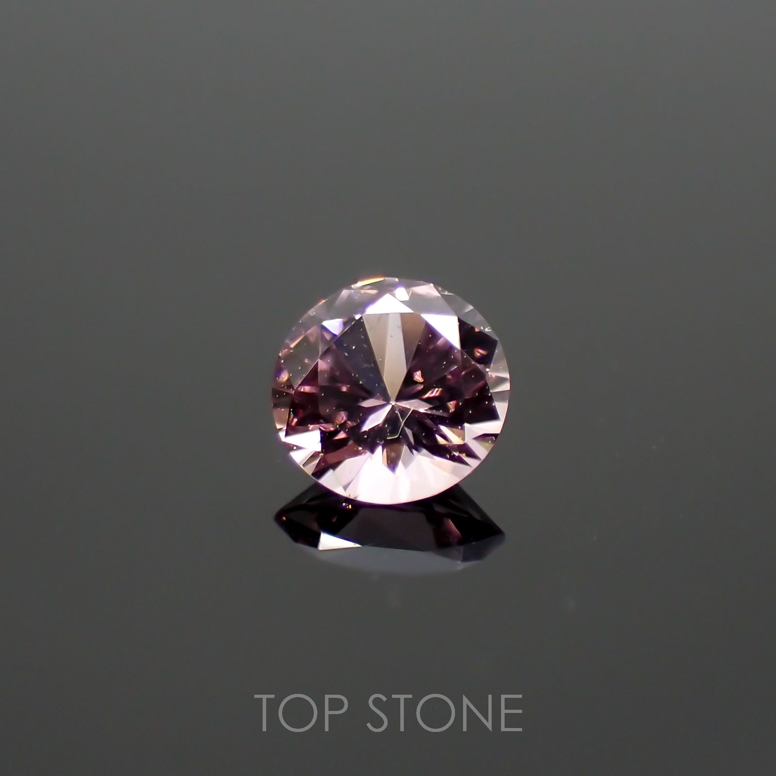 カラーシフトマラヤガーネット(宝石名ガーネット)タンザニア産 0.20ct 識別済[220616428]3.7x3.7mm前後