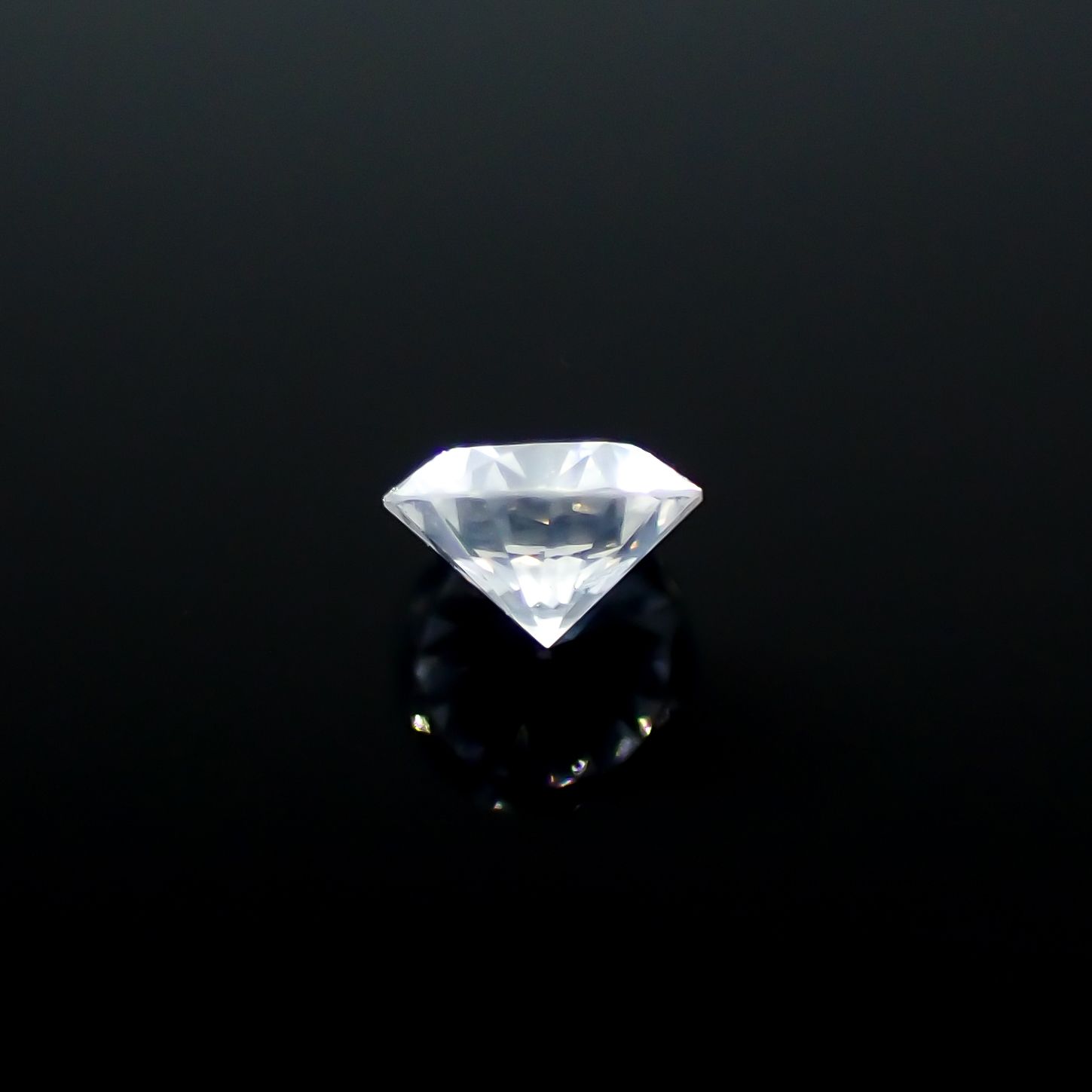 シルキーダイヤモンド 0.11ct[240326620]3x3mm前後