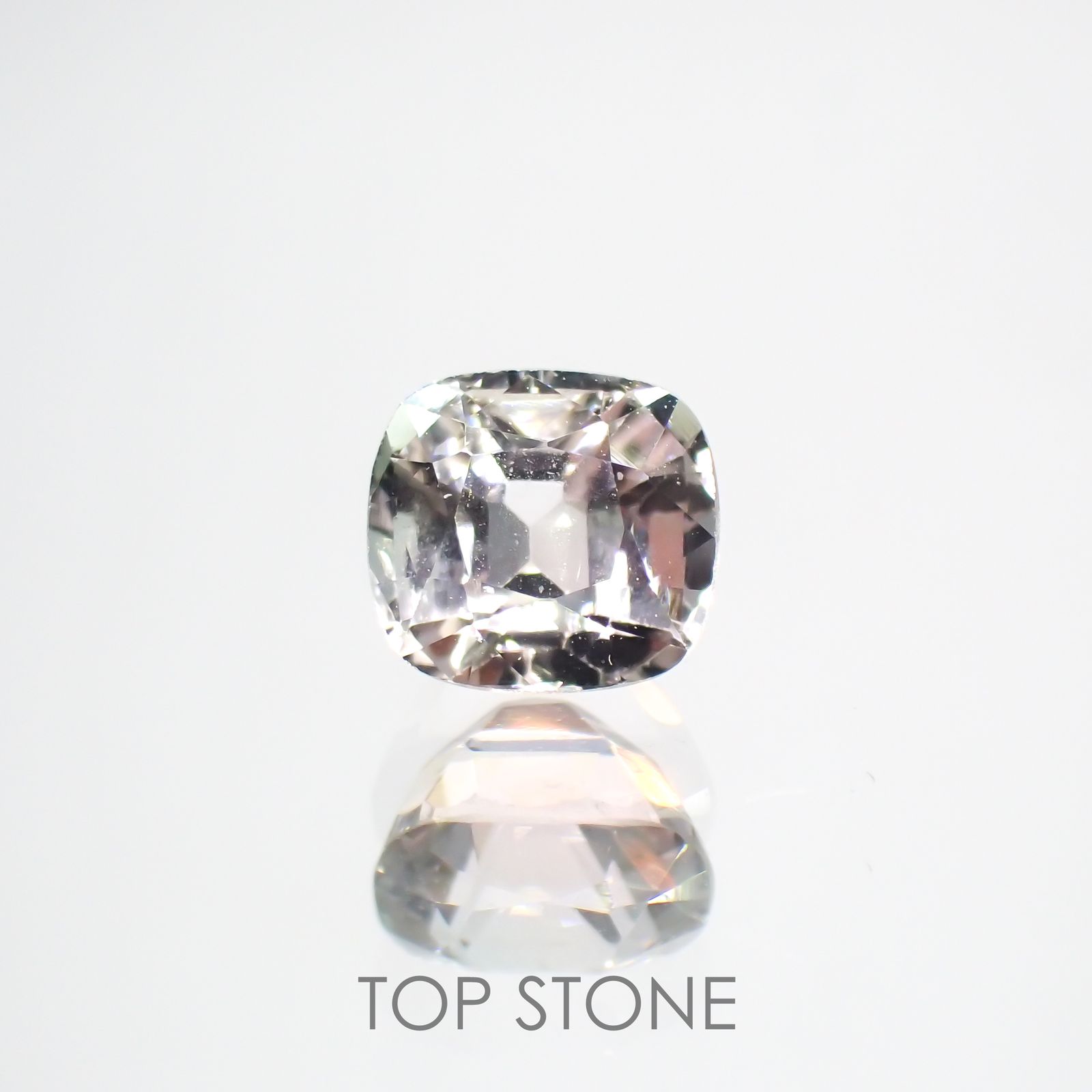 パステルカラートルマリン アフガニスタン産 0.60ct[220114265]4.8x4.5mm前後
