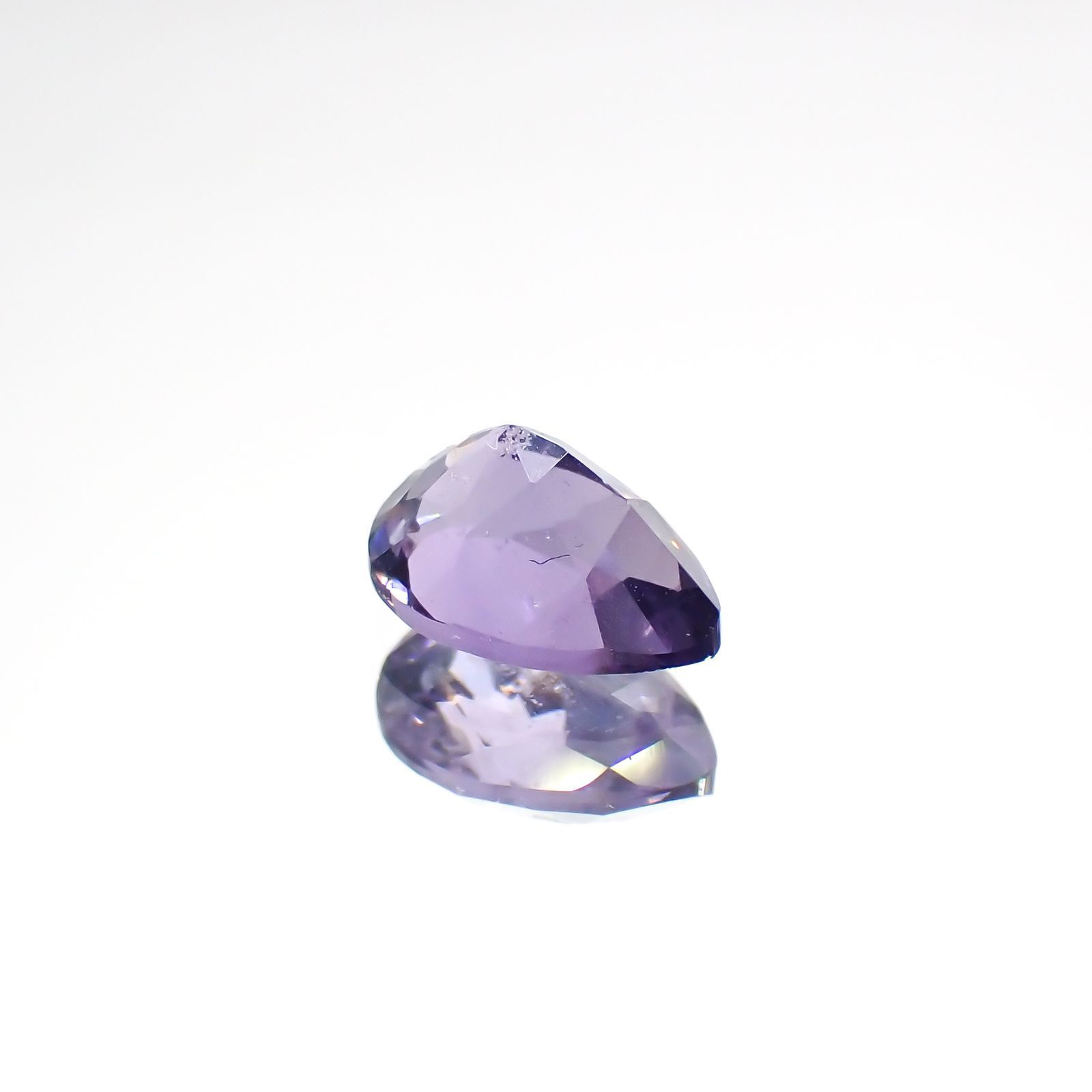 マリアライト(宝石名パープル・スキャポライト)スリランカ産 0.66ct 識別済[220114875]6.9x5mm前後