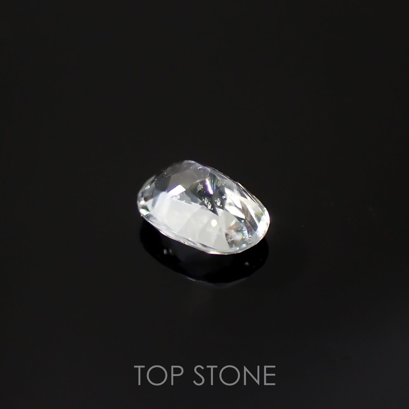 ジェレメジェバイト(宝石名エレメジェバイト)ナミビア産 0.33ct 識別済[220616459]5x3.6mm前後