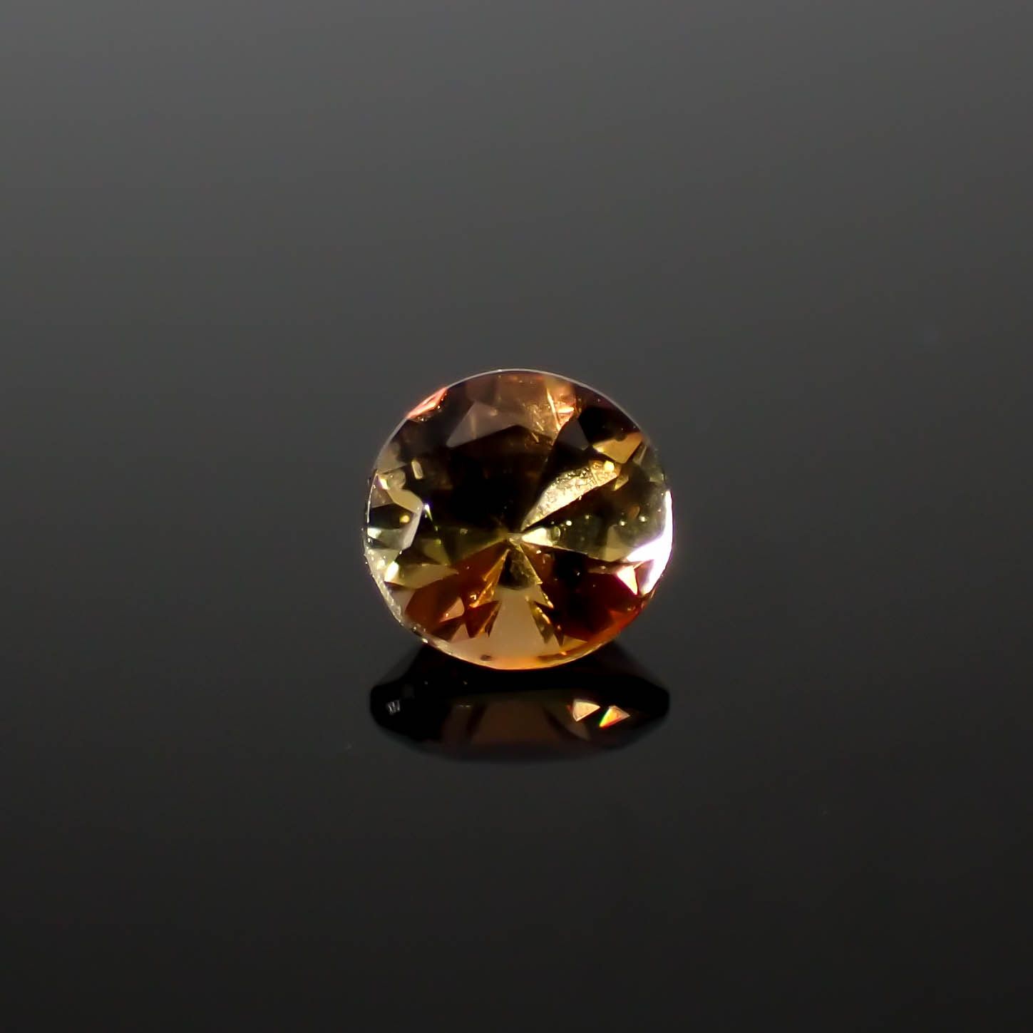 アンダリュサイト(宝石名アンダリュサイト)スリランカ/マダガスカル産 0.27ct 識別済[240226119]4.1x4.1mm前後