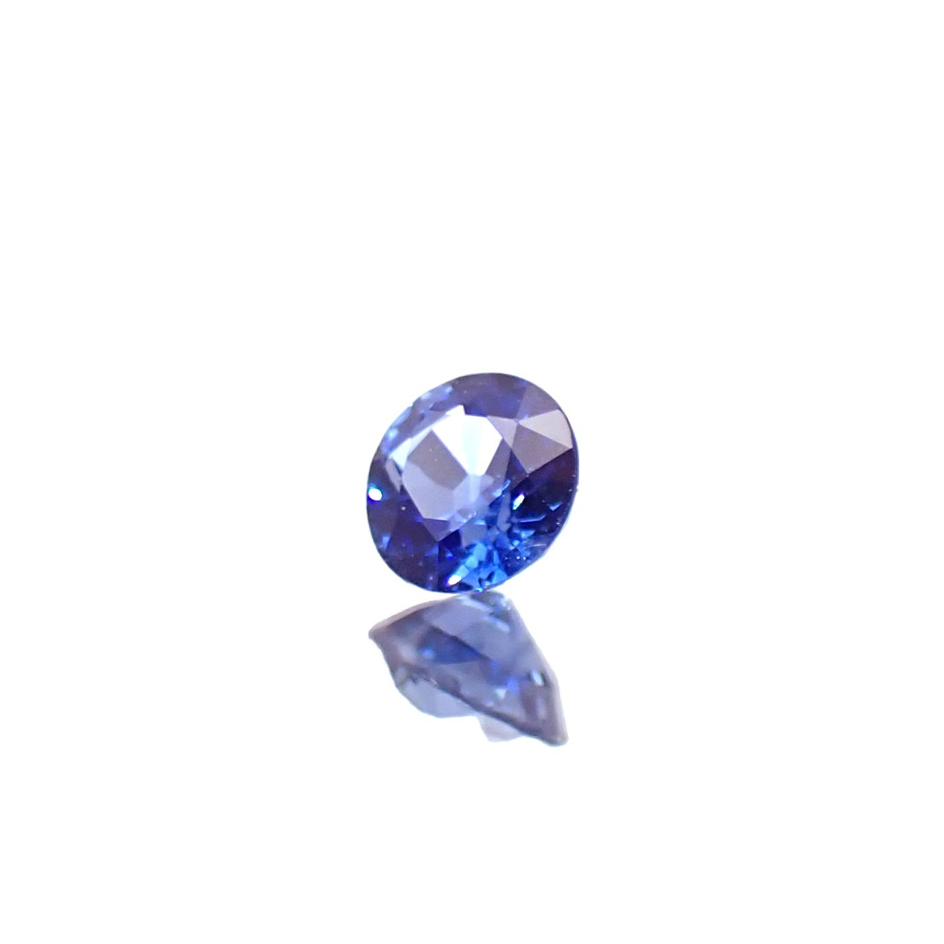サファイア スリランカ/マダガスカル産 0.22ct / 3.5x3.5mm前後 [250931009]