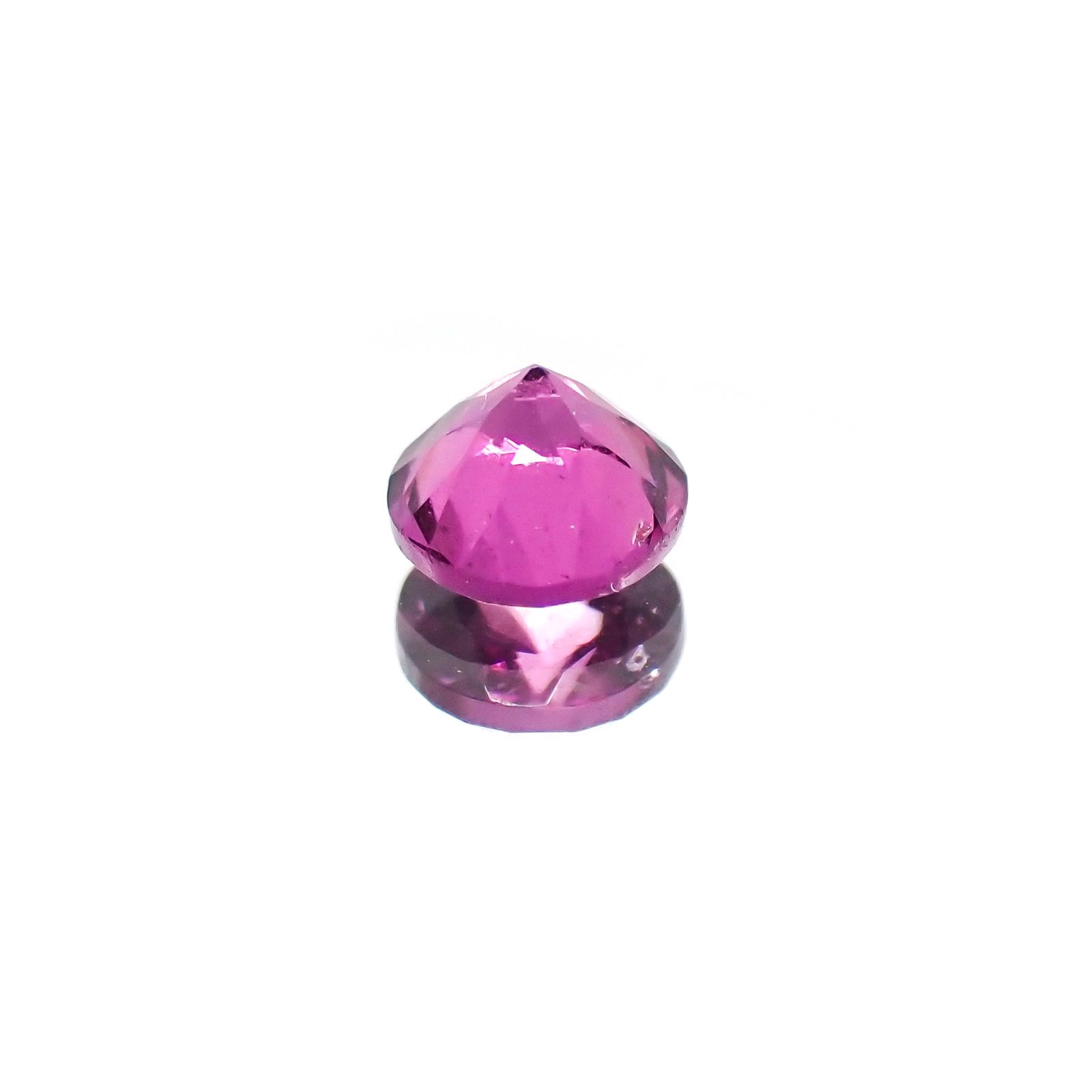 カラーシフトマラヤガーネット(宝石名ガーネット)タンザニア産 0.32ct 識別済[231124125]3.9x3.9mm前後
