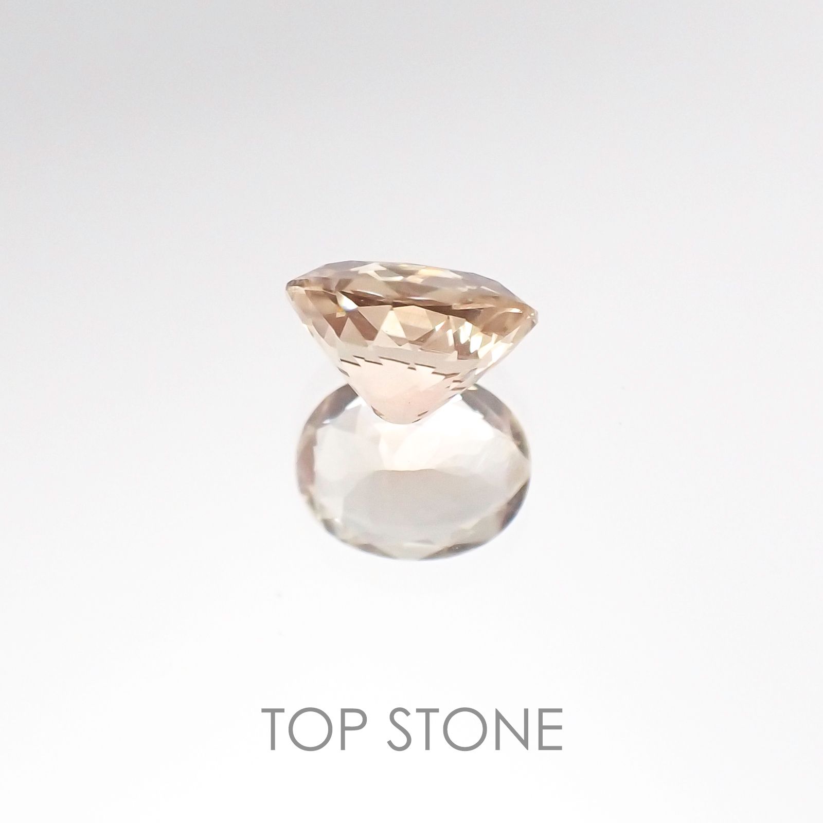 オレゴンサンストーン アメリカ産 ルース 0.48ct[20106507]5.8×4.6mm前後