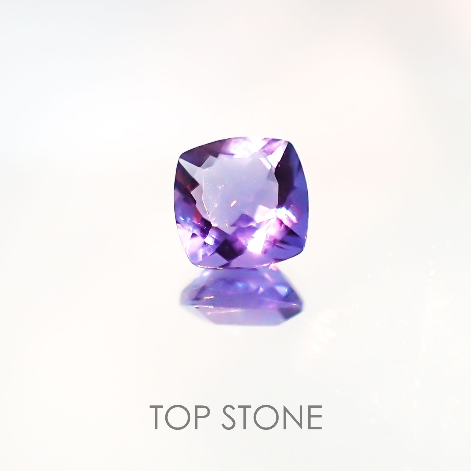 カラーチェンジフローライト(宝石名フルオライト) ブラジル産 1.106ct ソ付(彩珠)[20127809]6.2×6.1mm前後
