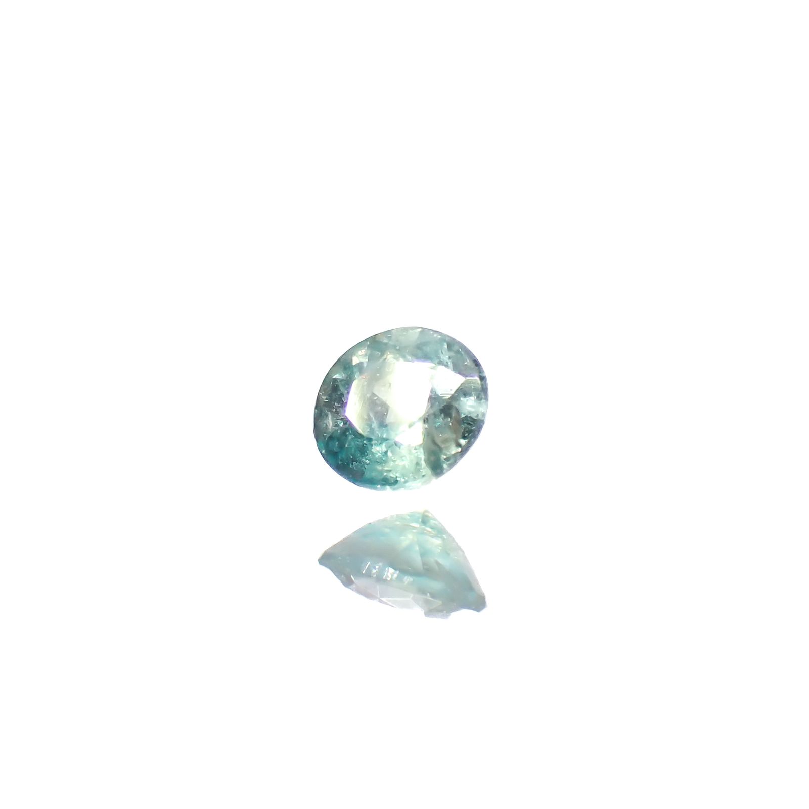 アレキサンドライト ブラジル産/EmeraldMains社製 0.054ct[240527626]2.4x2.4mm前後