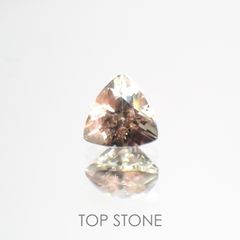 オレゴンサンストーン(宝石名ラブラドライト) アメリカ・オレゴン州産 0.44ct 識別済[21018885]4.9×4.9mm前後