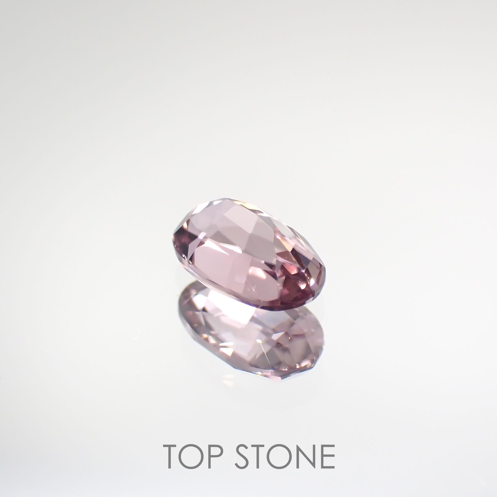 ピンクダイアスポア(宝石名ダイアスポア) アフガニスタン産 0.740ct ソ付(日独)[210912431]6.8×4.3mm前後