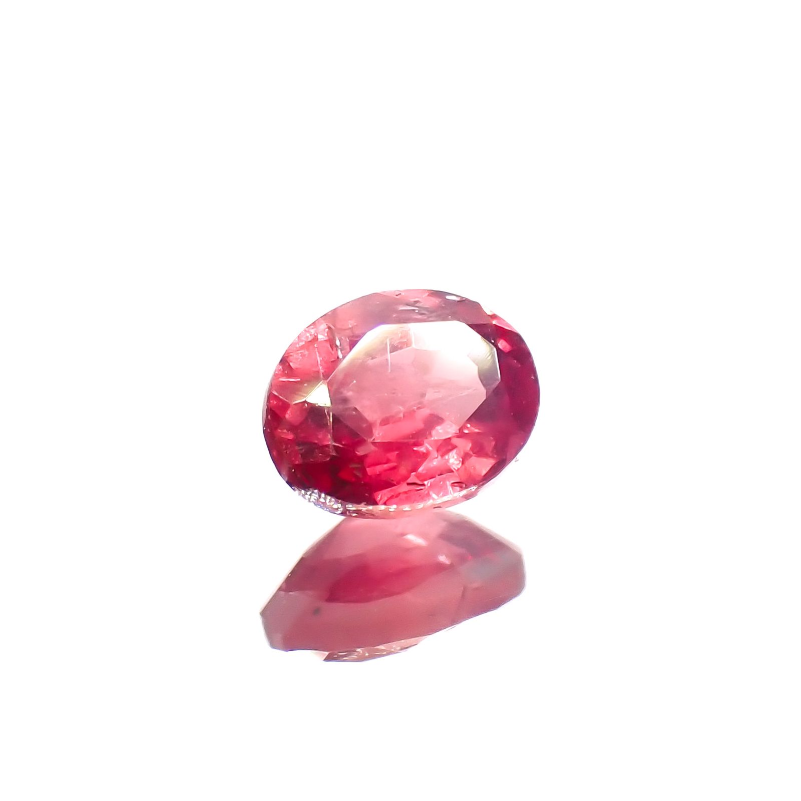 ウィンザーサファイア タンザニア・ウィンザー産 0.24ct[230421404]4x3.1mm前後