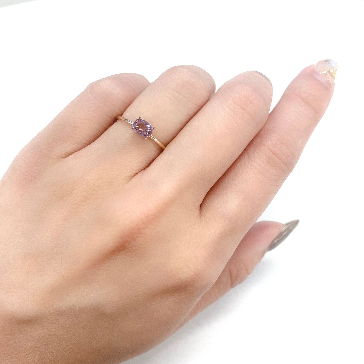 カラーチェンジマラヤガーネット タンザニア産 ルース 0.58ct[21059663]5.5×4.2mm前後