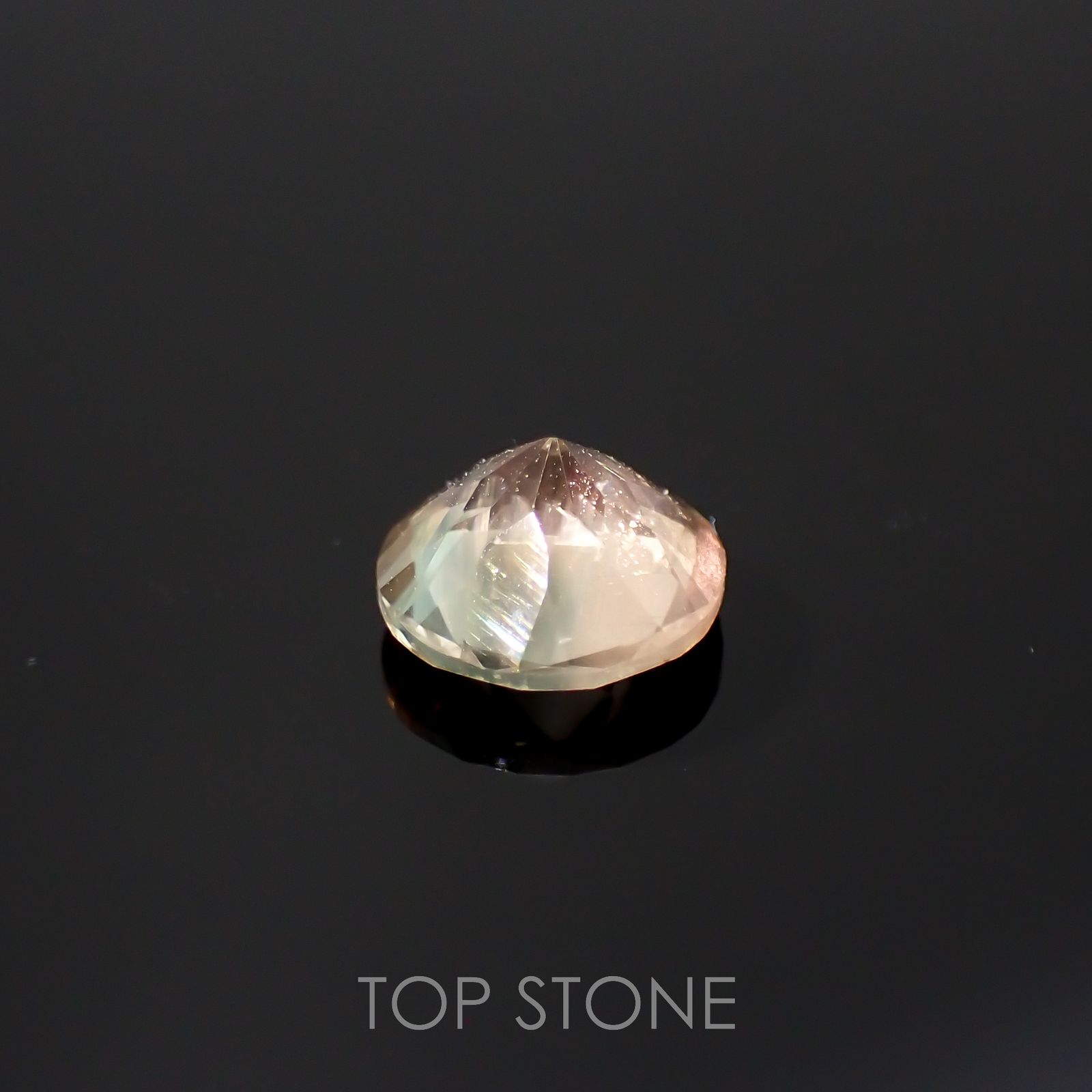 バイカラーオレゴンサンストーン(宝石名ラブラドライト)アメリカ・オレゴン州産 0.70ct 識別済[220616436]6.1x6.1mm前後