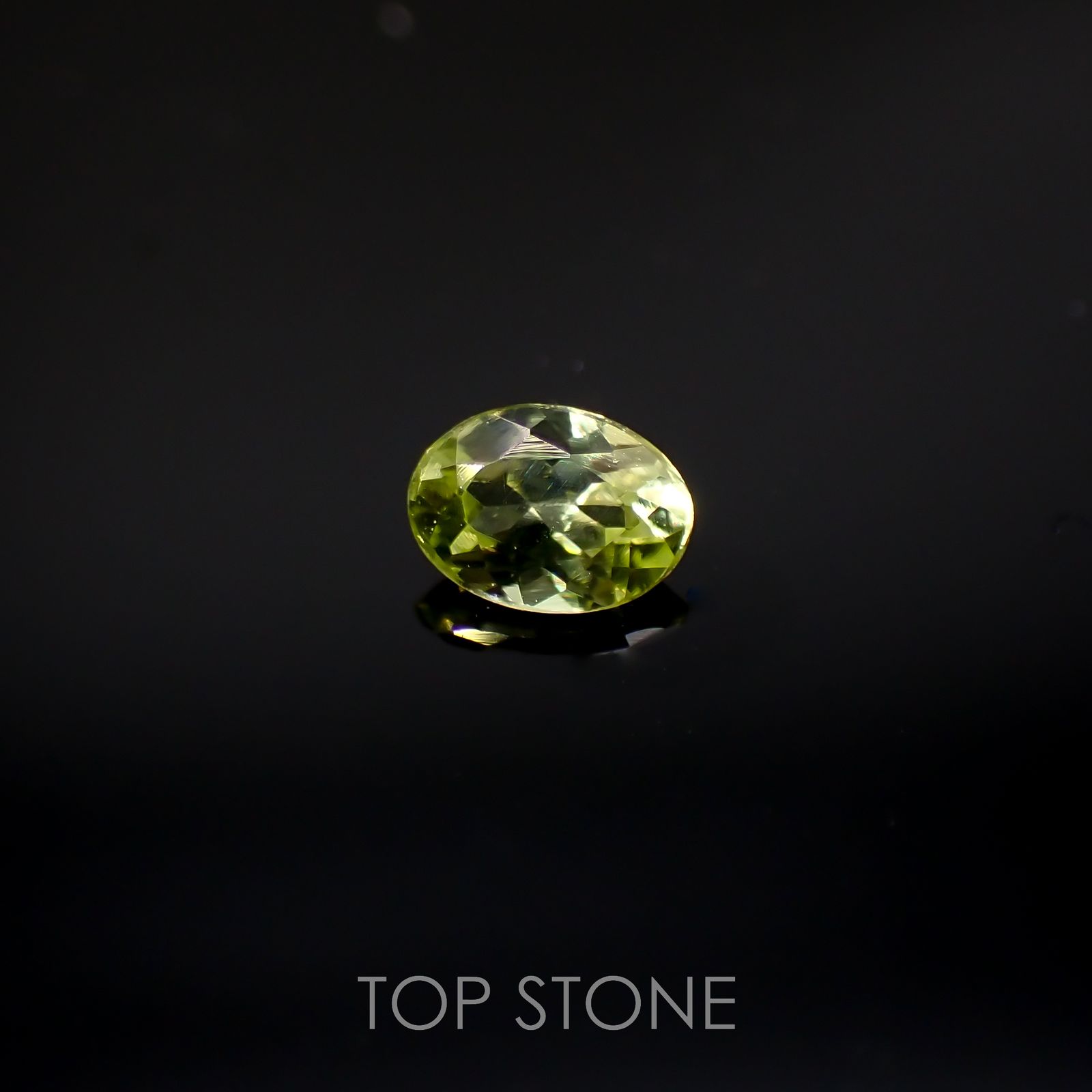 パロットクリソベリル(宝石名クリソベリル)インド産 0.18ct 識別済[220616423]4.1x3mm前後