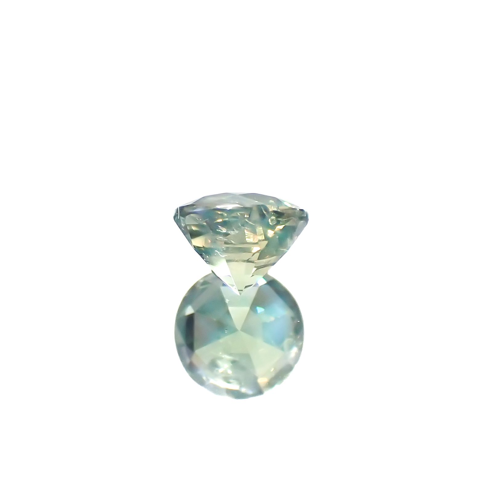 シルキーアレキサンドライト(宝石名アレキサンドライト)ブラジル・ミナスジェライス州ヘマチタ鉱山産 0.28ct 識別済[240527402]3.8x3.8mm前後