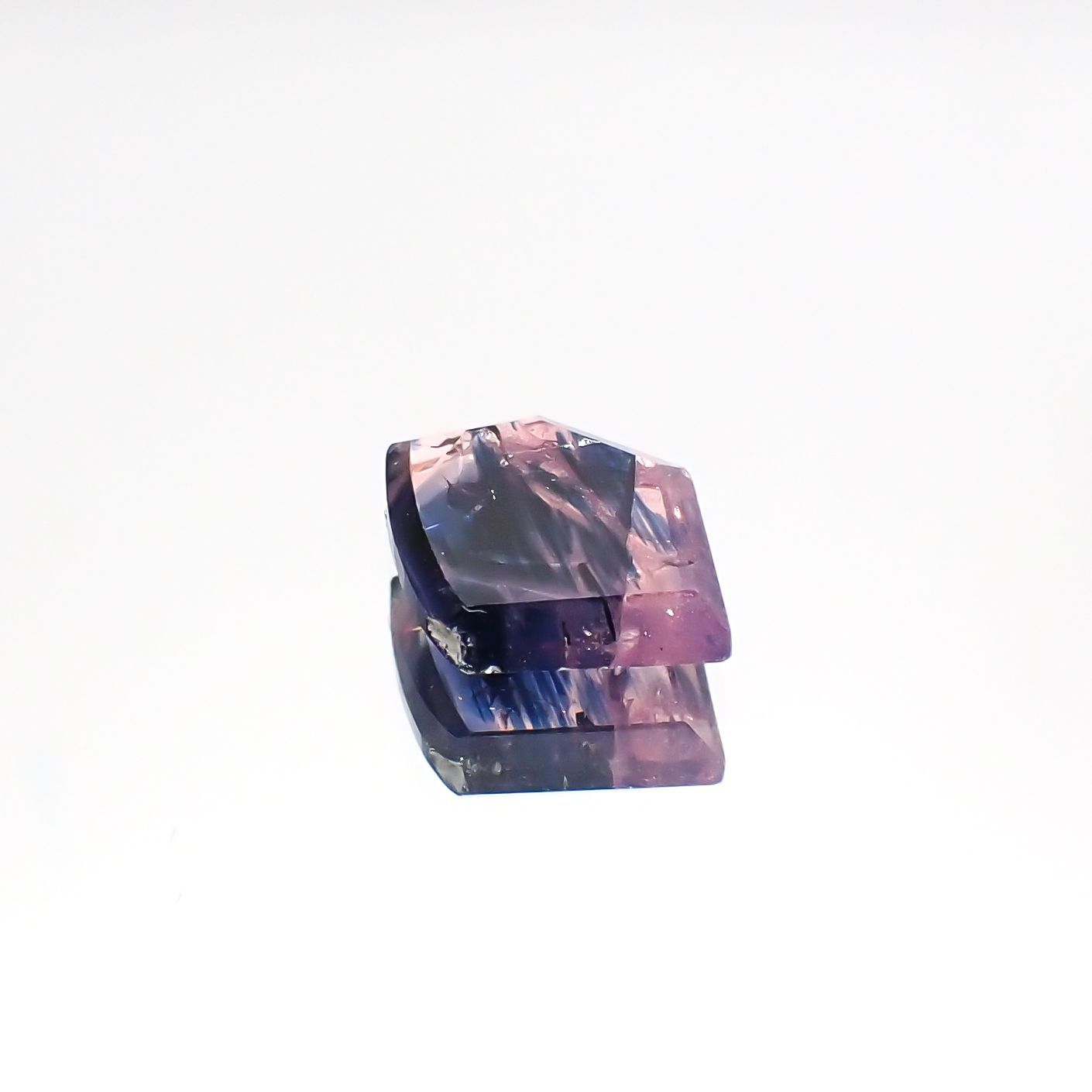◇カスタムカット◇ウィンザーサファイア(宝石名サファイア)タンザニア・ウィンザー産 1.73ct 識別済[220515949]8x7mm前後