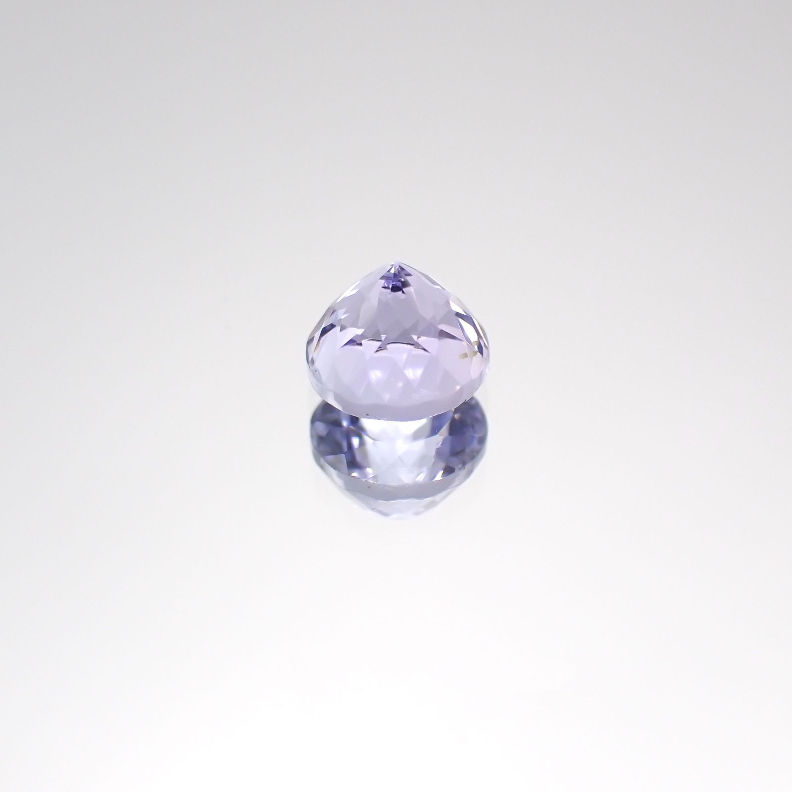 ラベンダーゾイサイト(宝石名ゾイサイト)タンザニア産 0.61ct 識別済[230622413]4.9x4.9mm前後