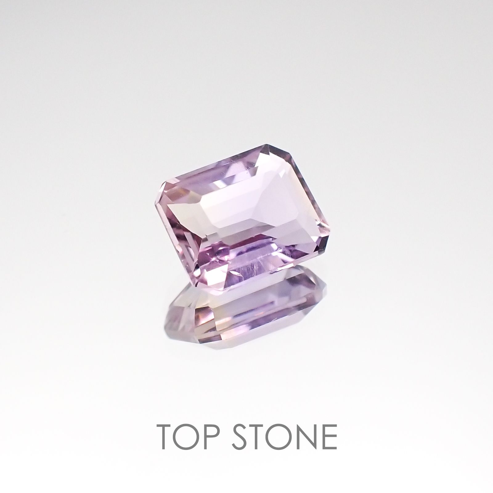 アメトリン(宝石名バイカラー・クォーツ/別名アメトリン) ボリビア産 1.14ct 識別済[20117661]7×5.6mm前後