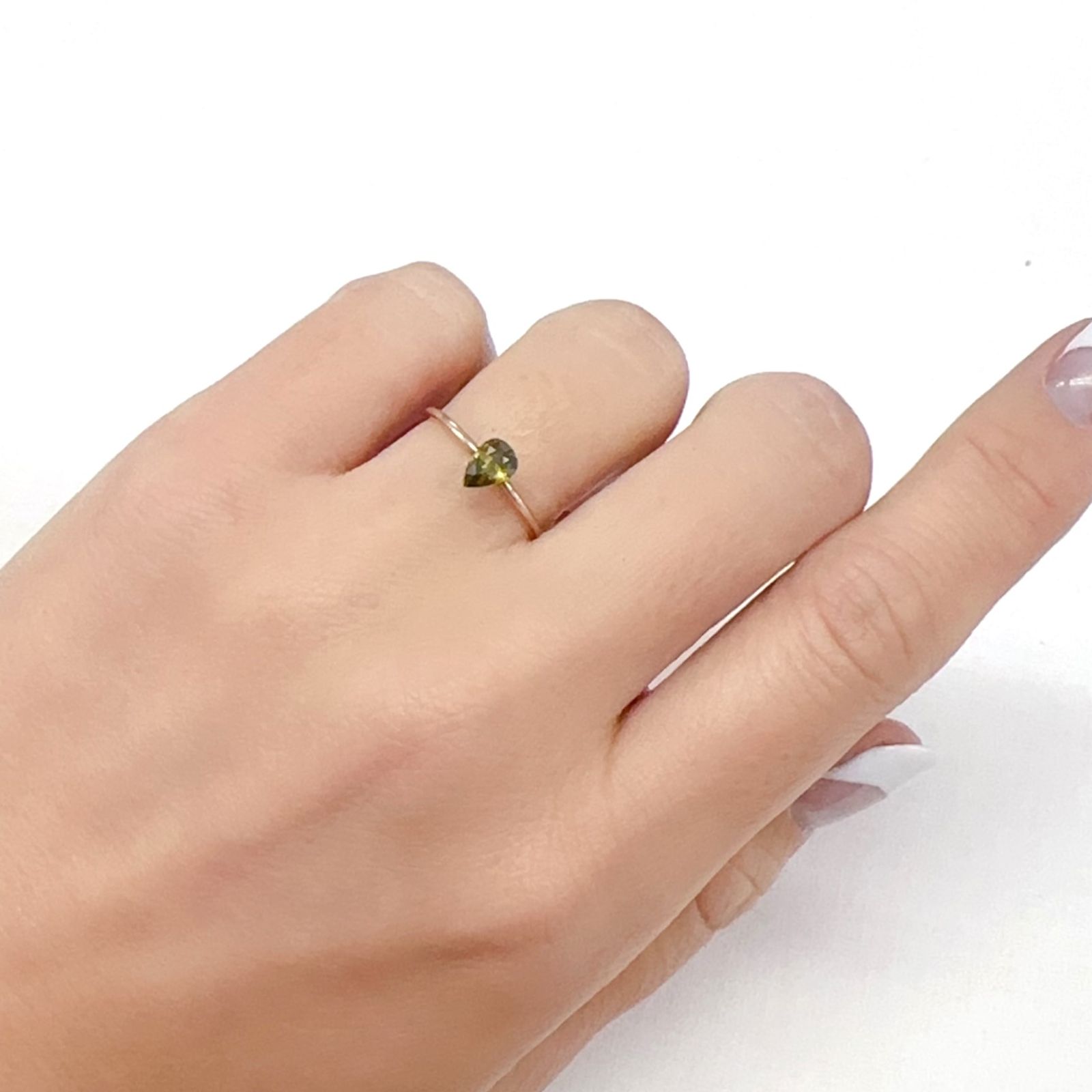 カラーチェンジスフェーン パキスタン産 0.46ct[231224736]5.8x4mm前後