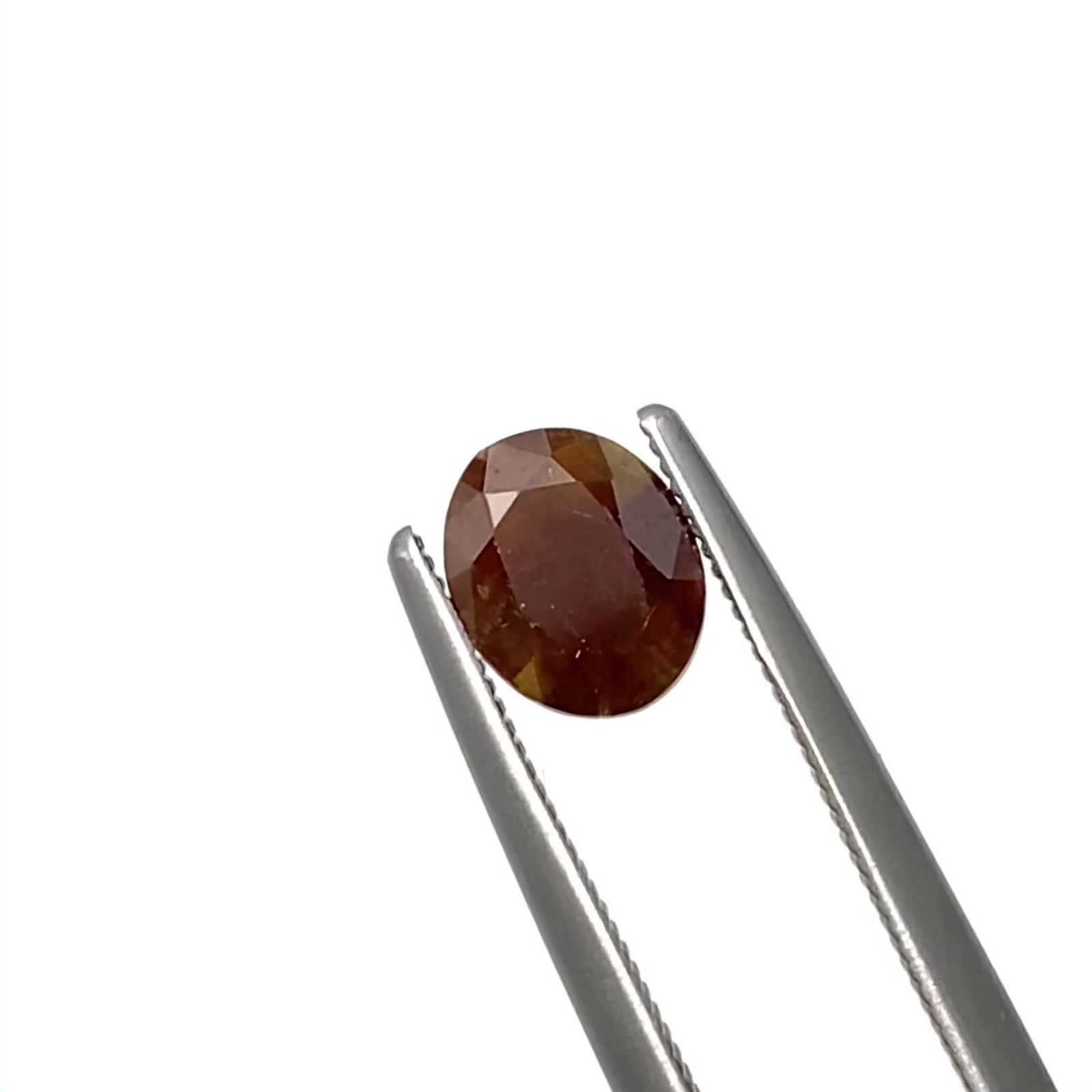 レインボーガーネット 日本・奈良県産 1.02ct / 6.6x5.4mm前後