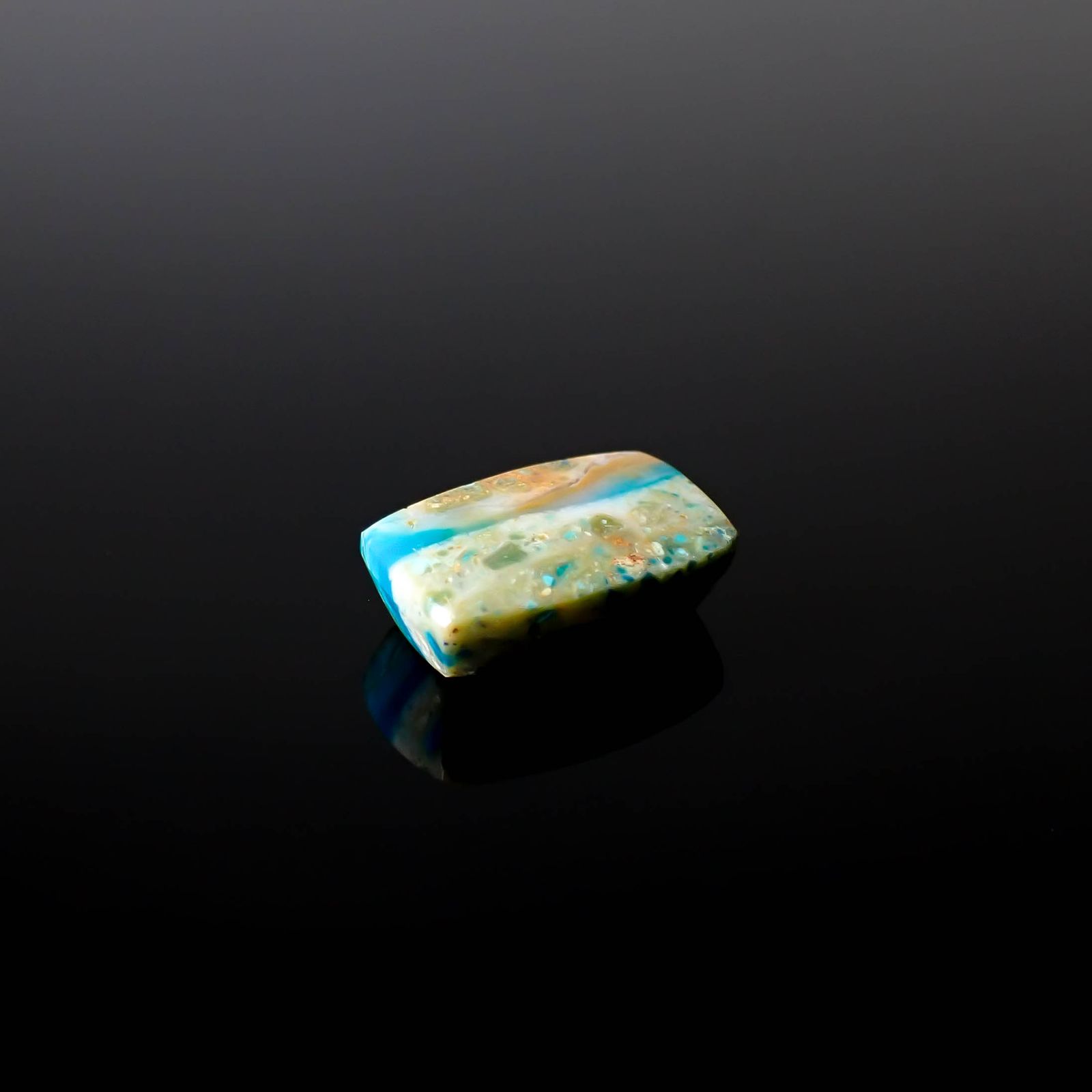 ブルーオパール ペルー産 5.85ct [250330137]15.6x10mm前後