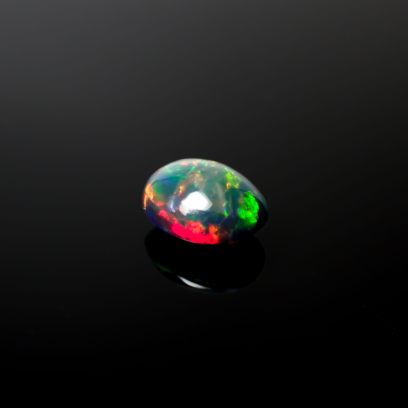 ブラックオパール(宝石名オパール/加熱処理)エチオピア産 3.57ct 識別済[240326533]12.5x10.1mm前後