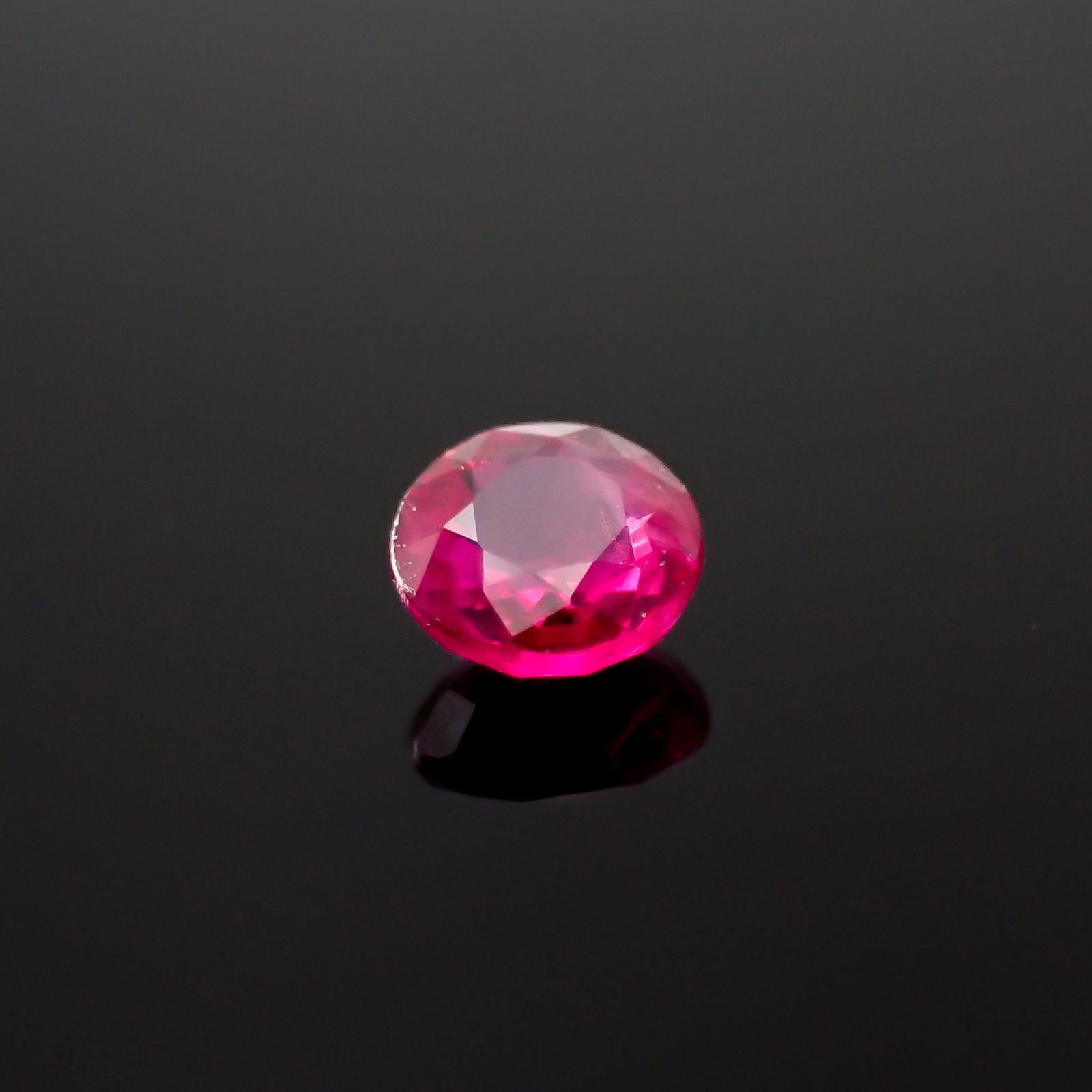 ルビー ビルマ産 0.28ct[240628050]3.7x3.7mm前後