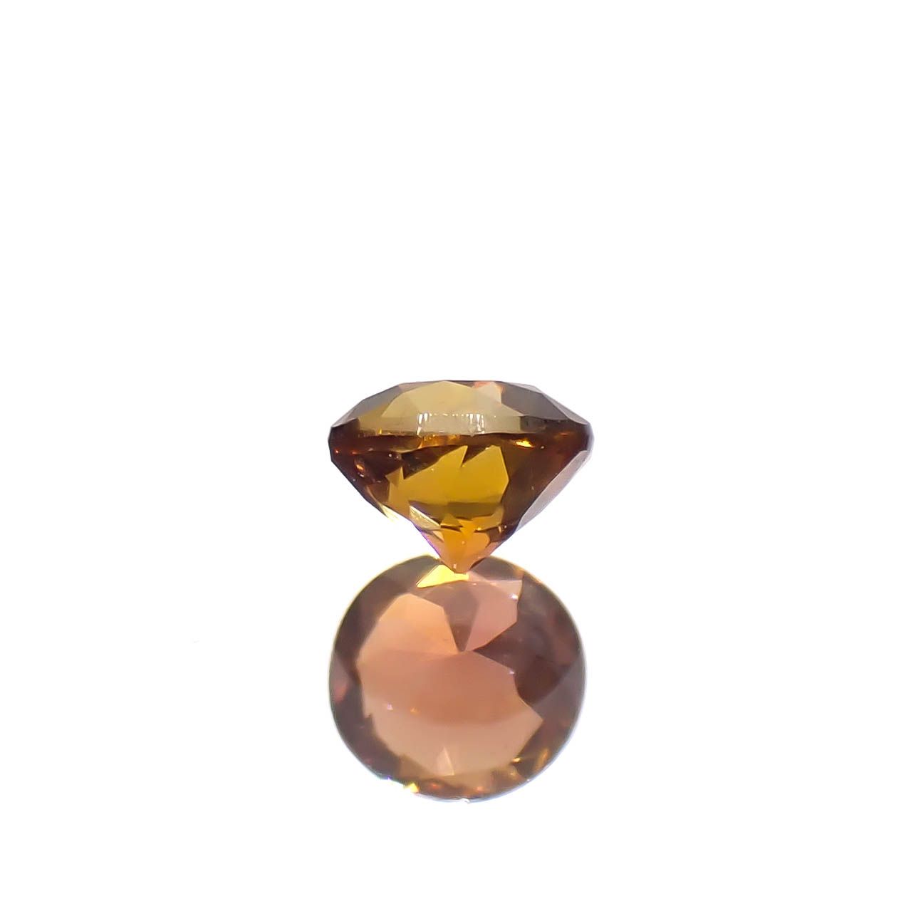 ゴールデンアイオライト マダガスカル産 0.073ct[240527662]2.8x2.8mm前後