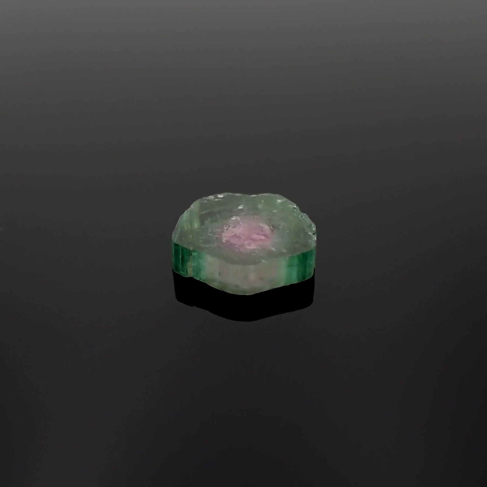 ウォーターメロントルマリン 原石スライス コンゴ民主共和国産 2.25ct[230321309]9.6x8.3mm前後