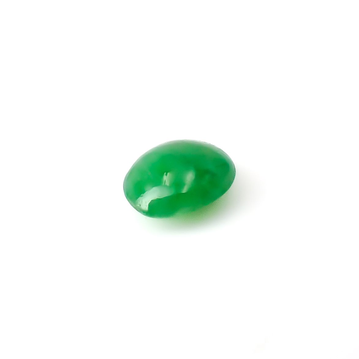 翡翠 ビルマ産 0.66ct / 6.4x5mm前後 [260532118]