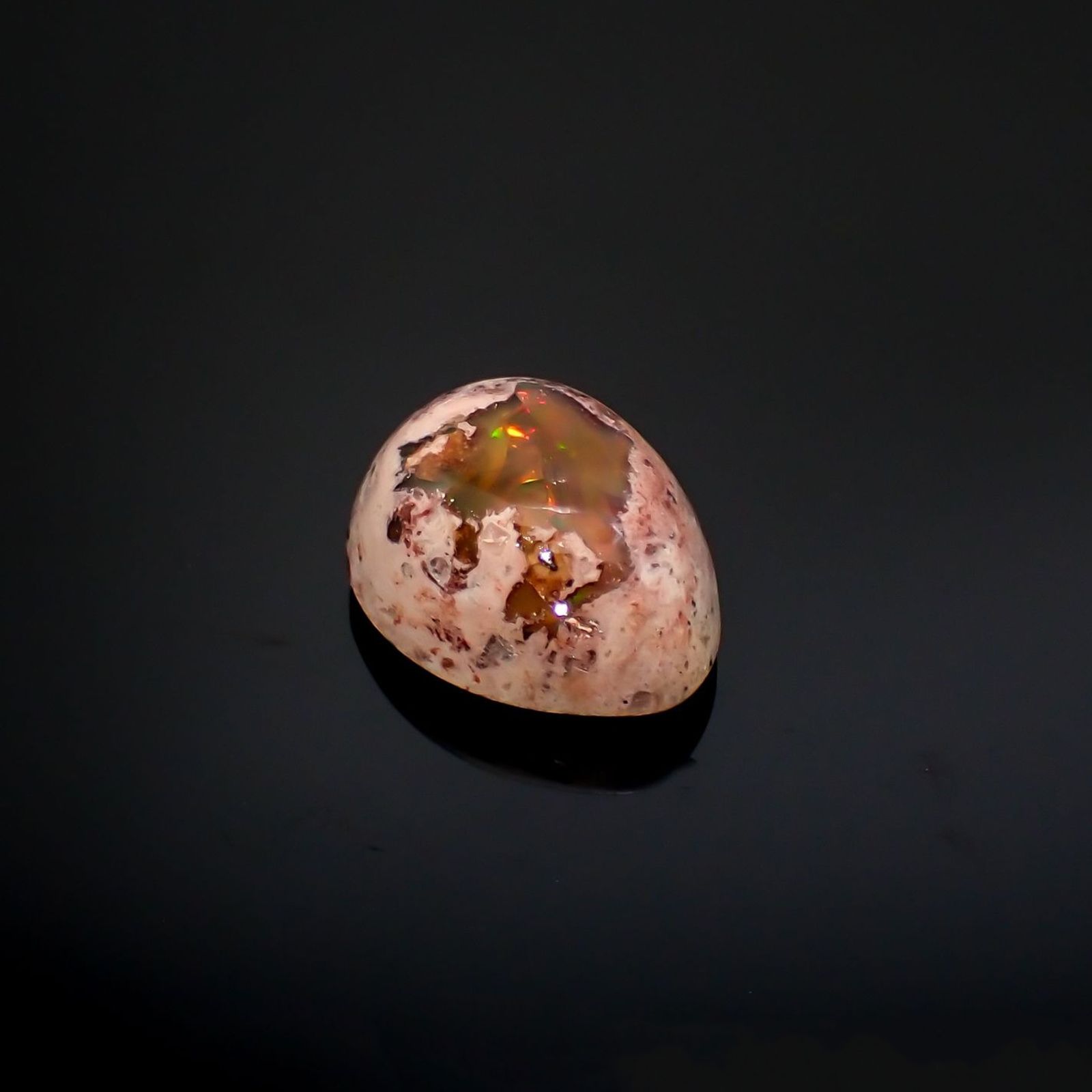 カンテラオパール メキシコ産 8.32ct / 15.7x12.7mm前後 [251015302]