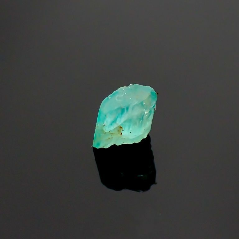 パライバトルマリン(宝石名トルマリン/別名パライバ・トルマリン) ブラジル・バターリャ鉱山産 原石 0.54ct 識別済[210811472]4.1×4.4mm前後