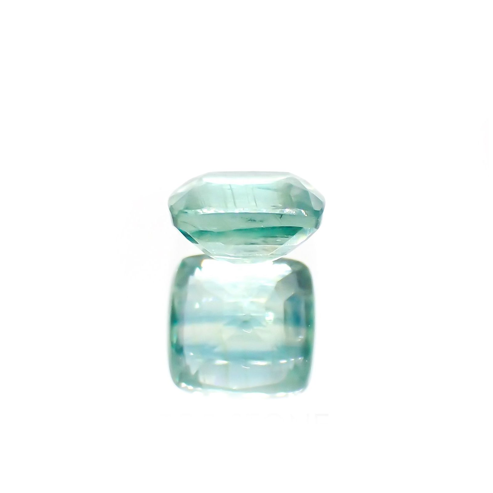 バイカラーカイヤナイト(宝石名カイヤナイト)ネパール産 識別済 1.21ct / 5.9x5.7mm前後 [260315370]