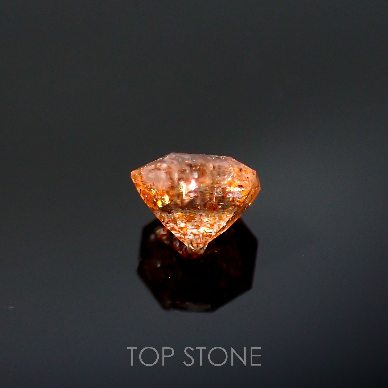 ◇オクタゴンカット◇イリュージョンサンストーン インド産 0.56ct[220115492]5.2x4.8mm前後
