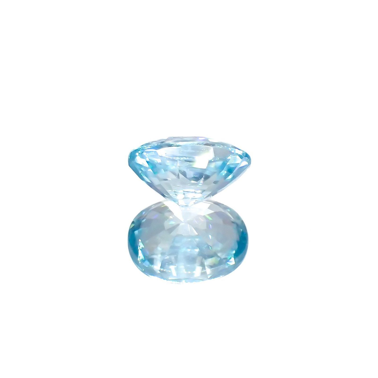 バイカラーブルージルコン カンボジア産 2.11ct / 8x6mm前後 [251120982]