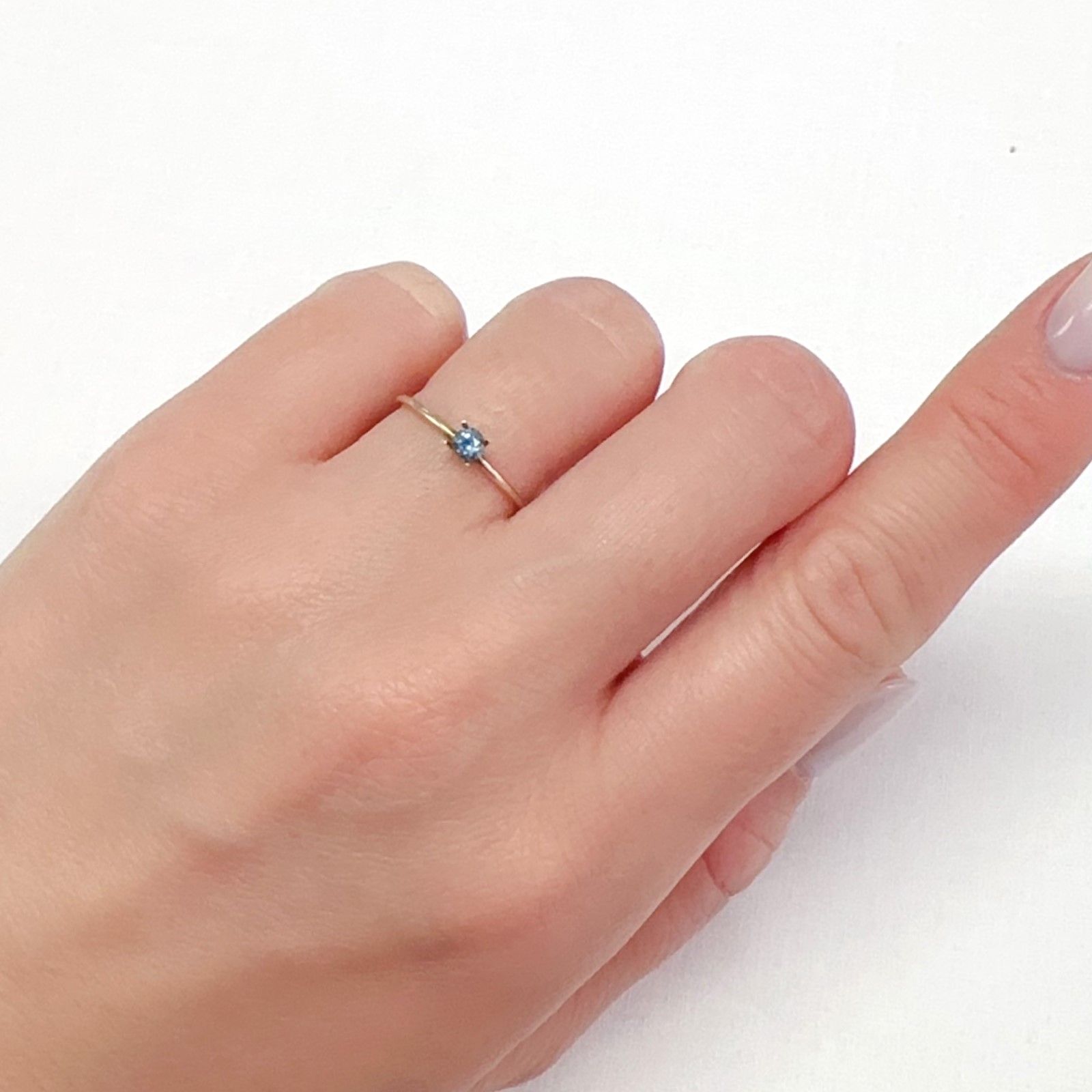サンタマリアアクアマリン ブラジル産 0.12ct[240225984]3x3mm前後