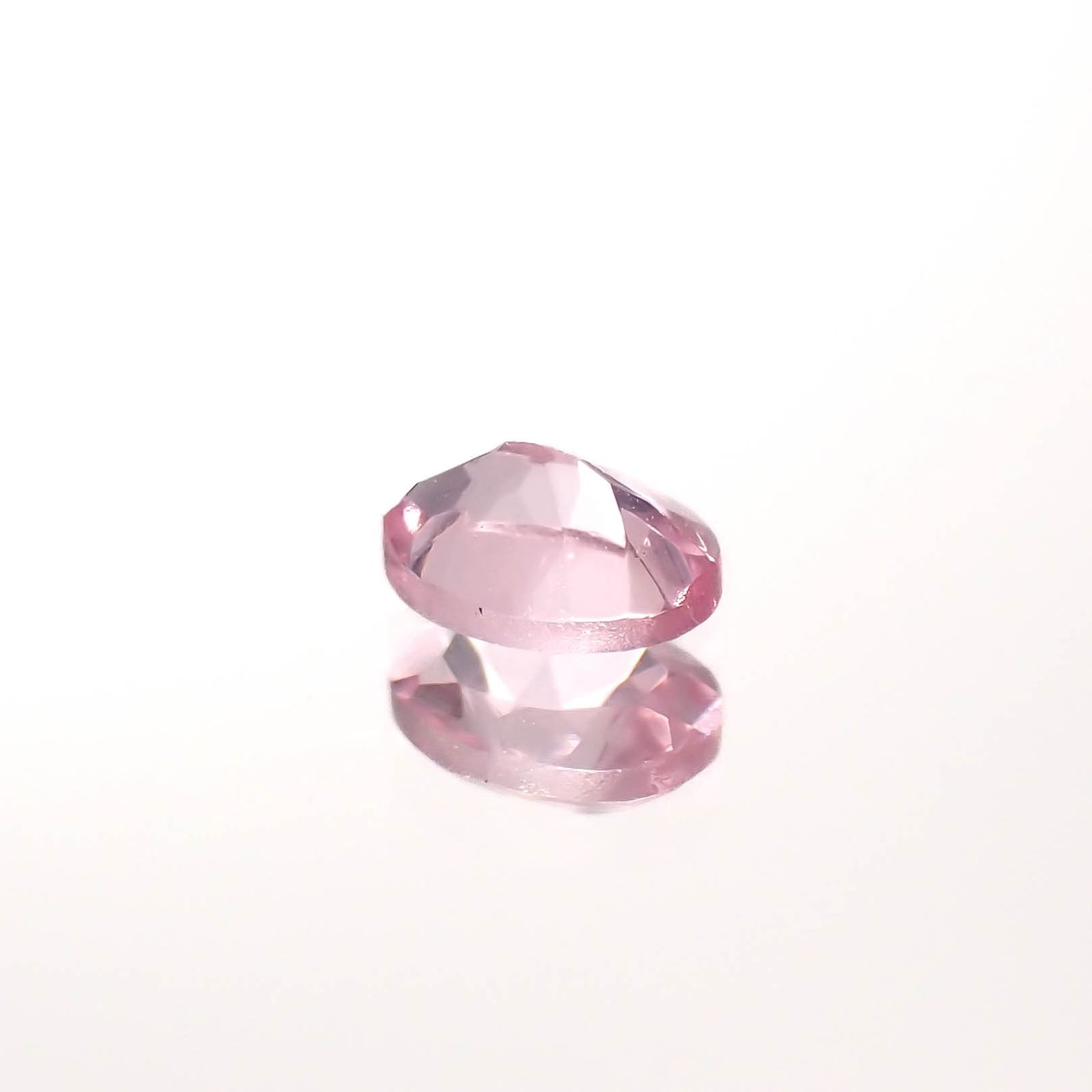 シルキーピンクスピネル タンザニア産 0.22ct[230421578]4.1x3mm前後
