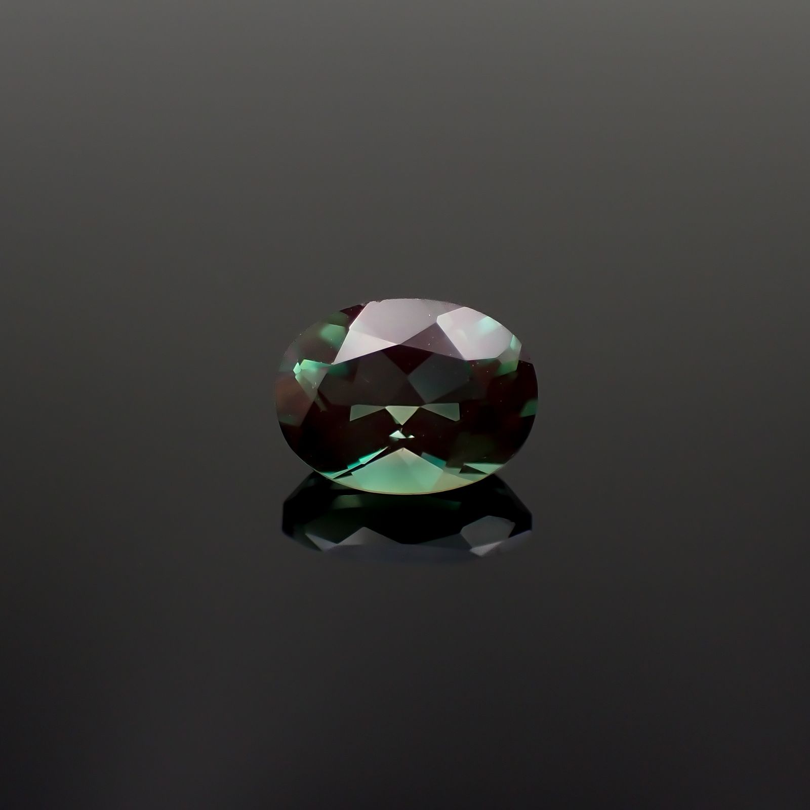 カラーチェンジアンデシン モンゴル産 1.20ct [230421480]8x6mm前後