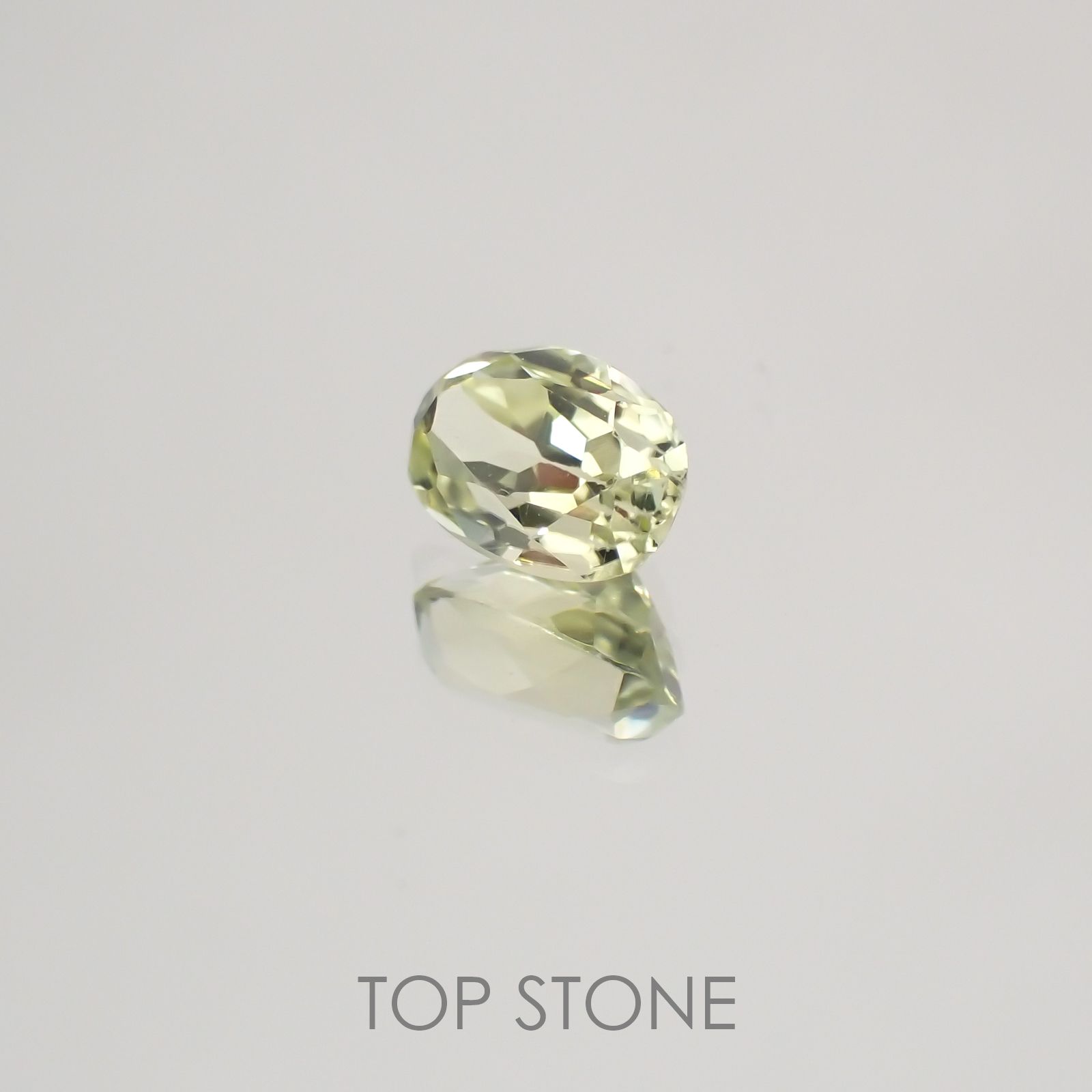 シリマナイト(宝石名シリマナイト) インド産 0.54ct 識別済[210610679]5.8×4mm前後