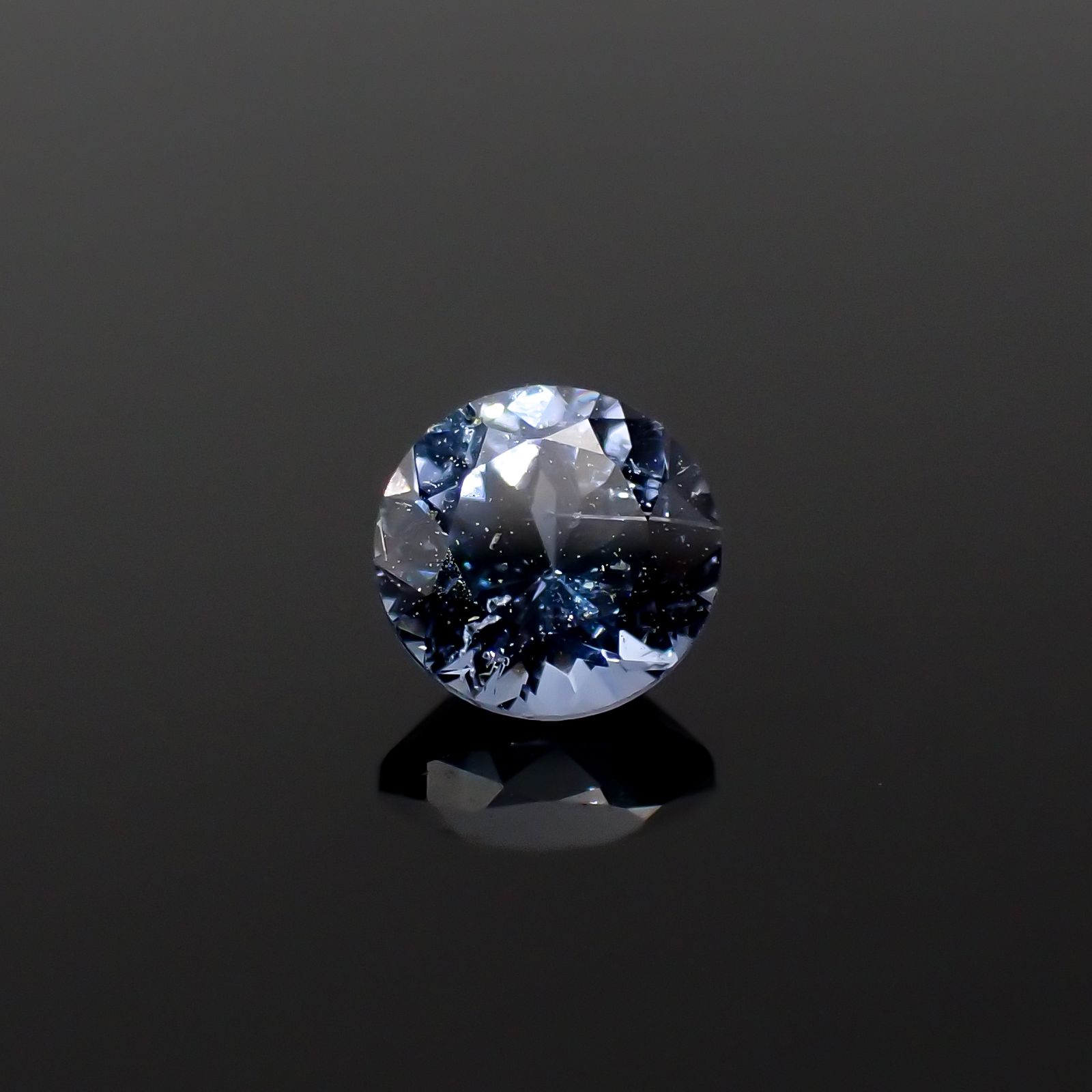 グレイッシュブルースピネル(宝石名スピネル)ビルマ/マダガスカル産 0.33ct[230722674]4.2x4.2mm前後