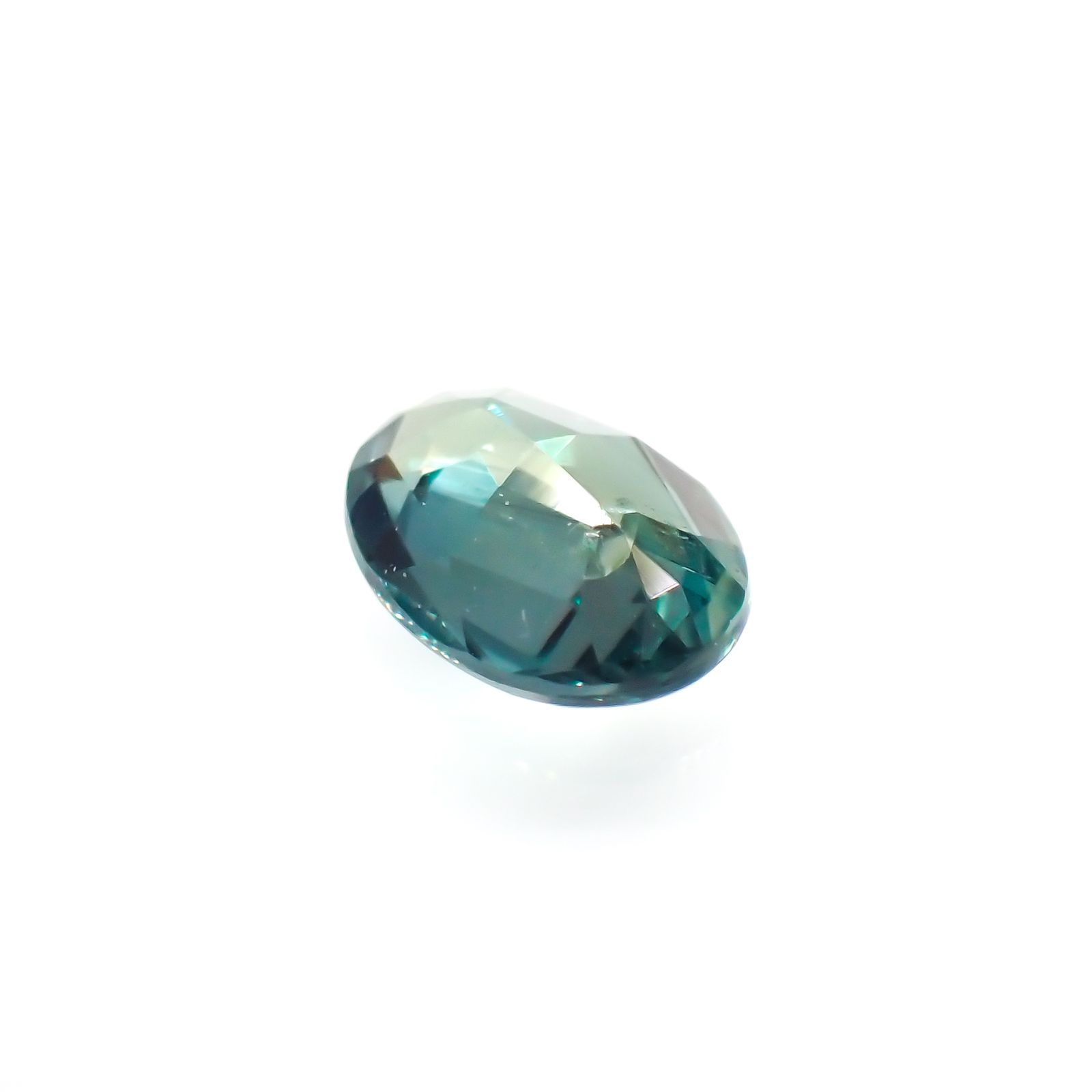 アレキサンドライト(宝石名アレキサンドライト)ブラジル産/EmeraldMains社製 0.108ct ソ付(彩珠)[220113812]3.5x2.5mm前後