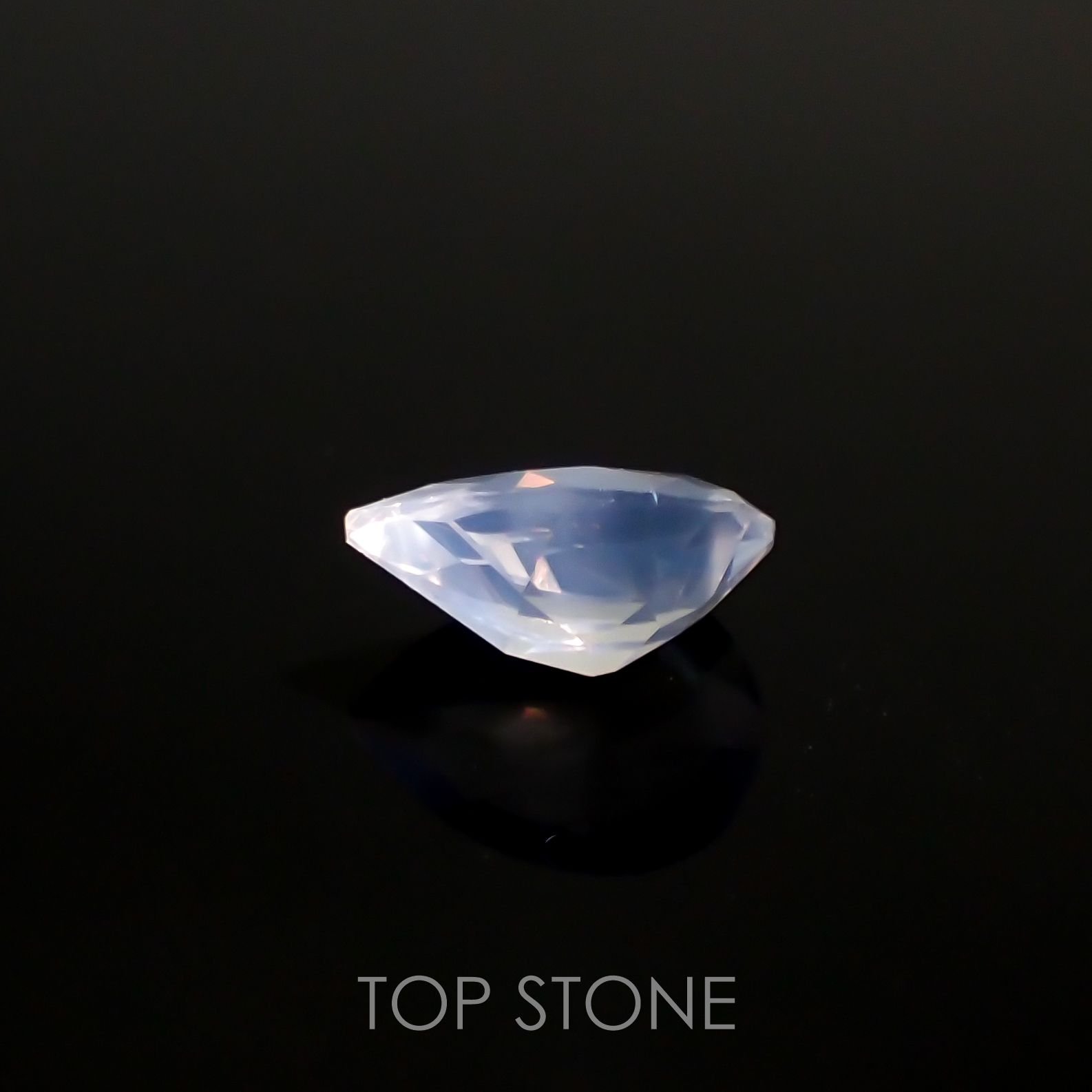 ムーンストーン(宝石名ムーンストーン) インド/スリランカ産 0.55ct 識別済[210912747]6.9×5mm前後
