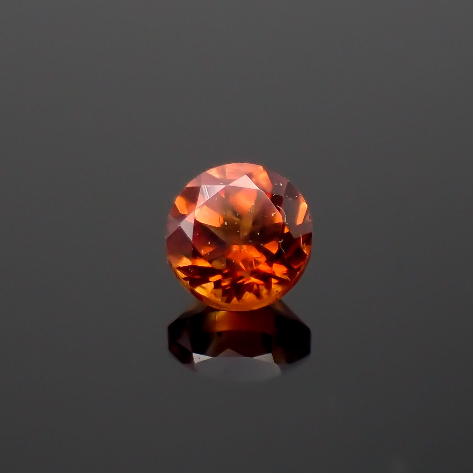 オレンジロードクロサイト 南アフリカ産 0.14ct[230321032]2.9x2.8mm前後