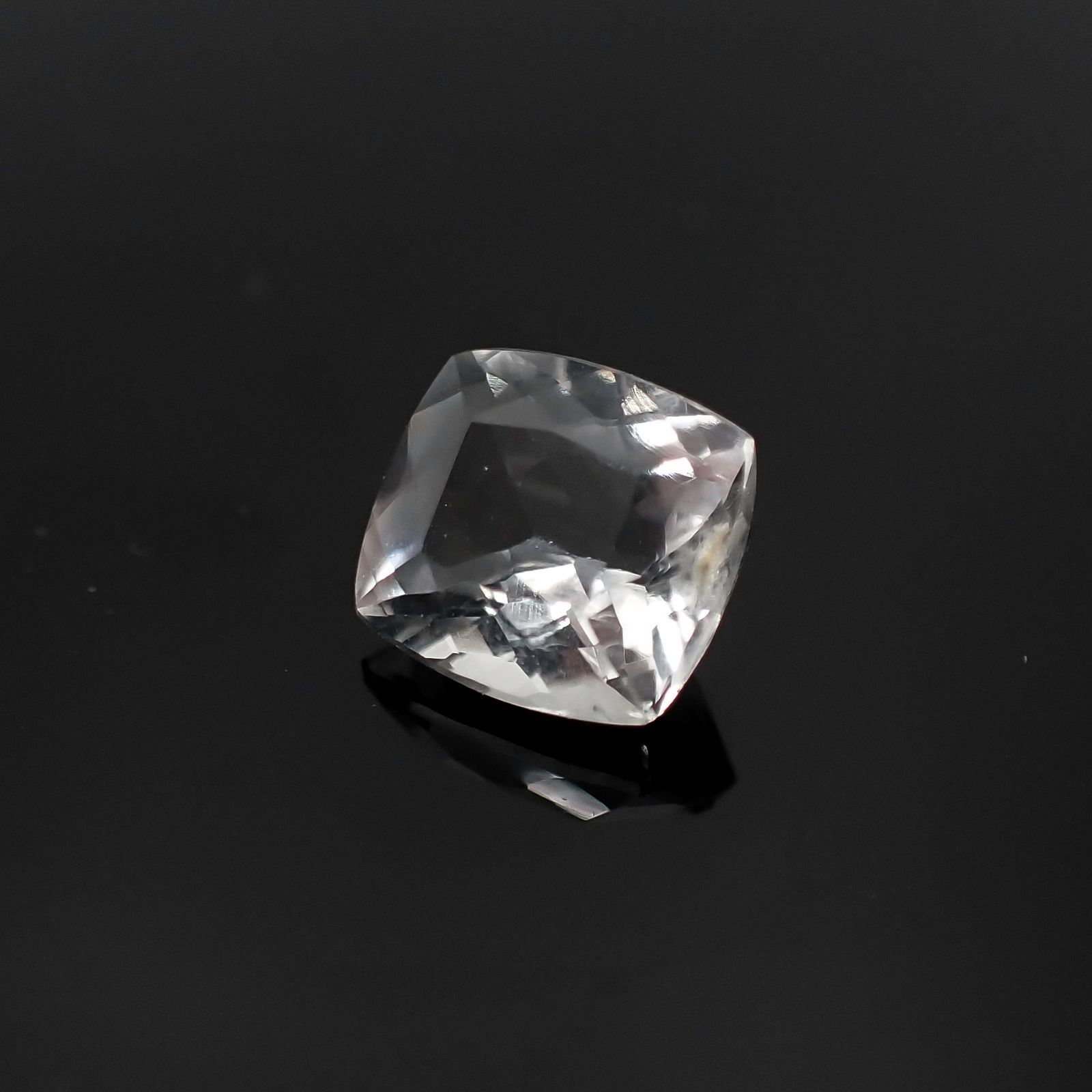 ハイアライトオパール(宝石名オパール)メキシコ産 1.27ct 識別済[231024006]7.8x6.8mm前後
