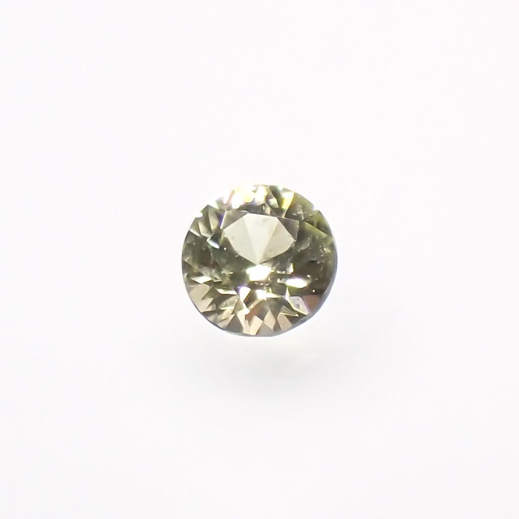 パラサイティックペリドット(宝石名ペリドット)採取地：ロシア 0.025ct 識別済[220616233]1.8x1.8mm前後